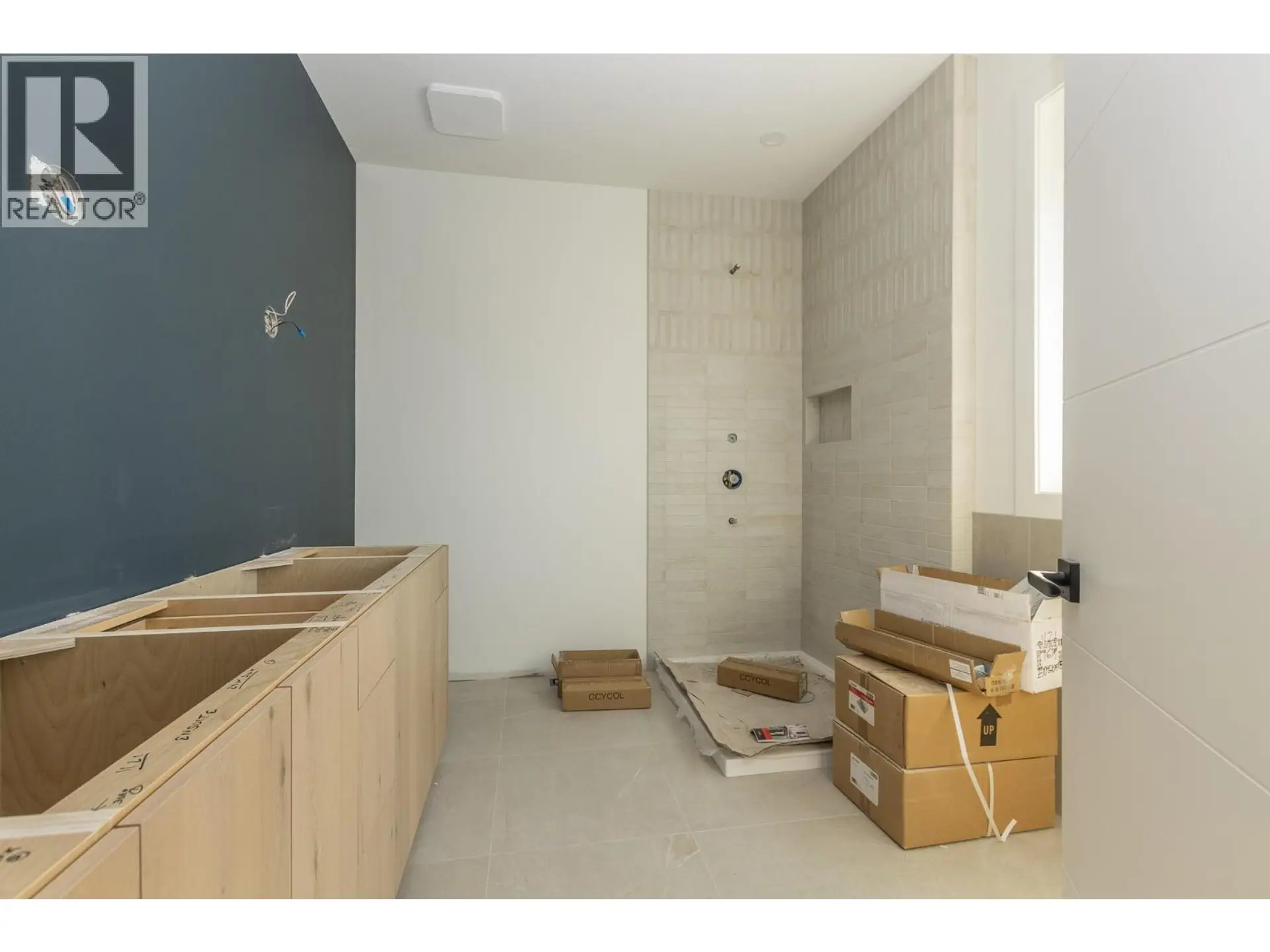 Property at 1121 16 AVENUE SE, Salmon Arm, BC