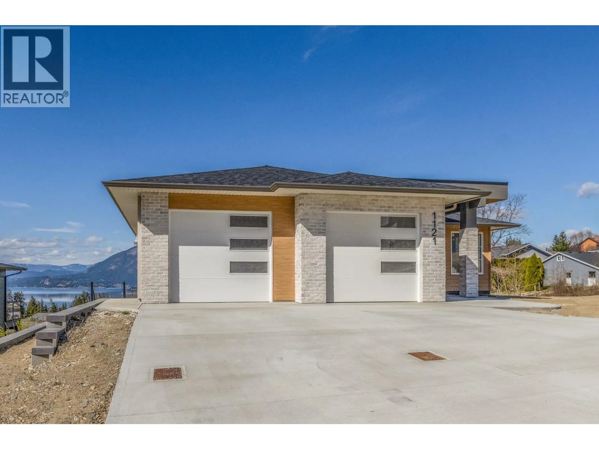 Property at 1121 16 AVENUE SE, Salmon Arm, BC