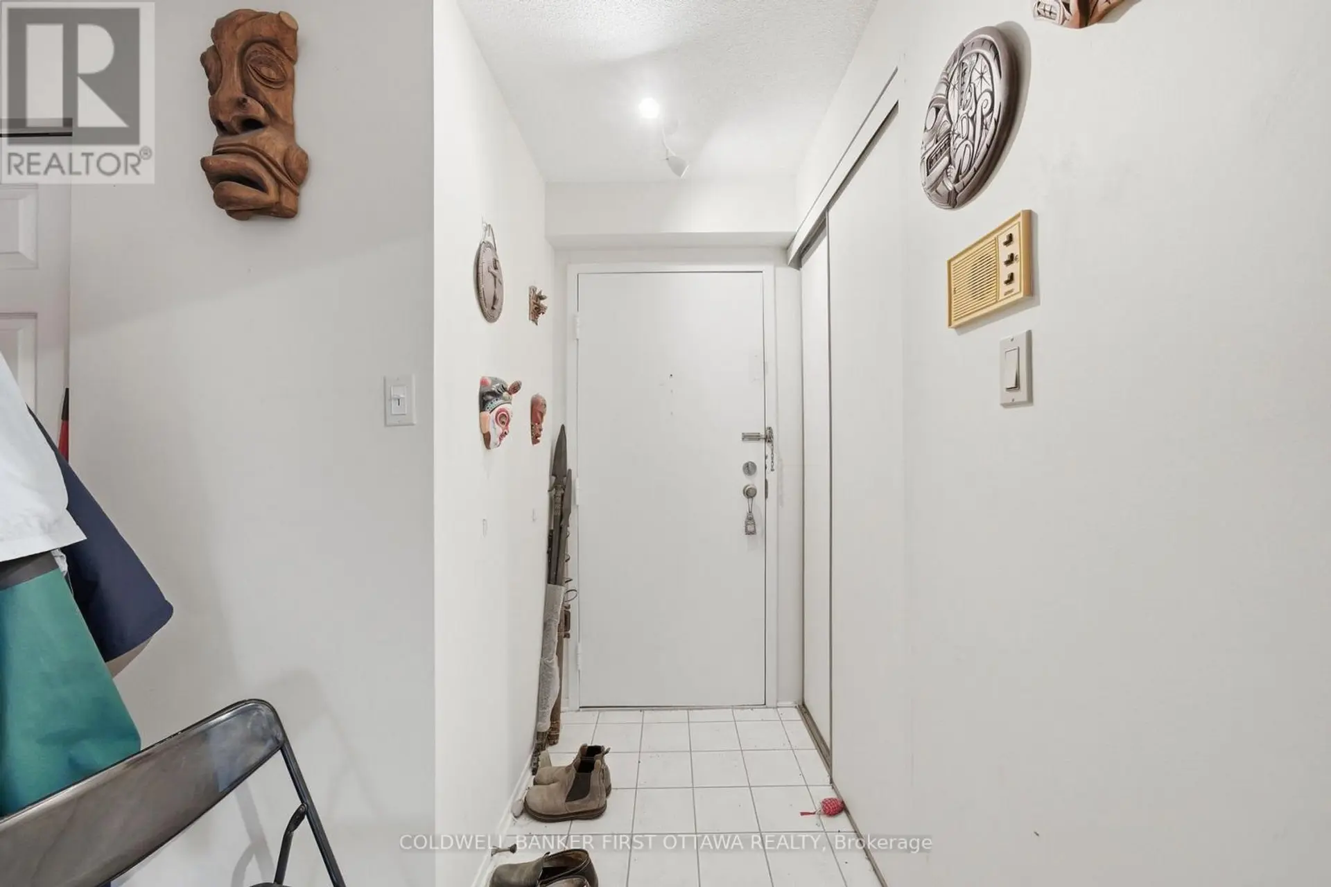 #402 222 GUIGUES AVENUE - Image 6