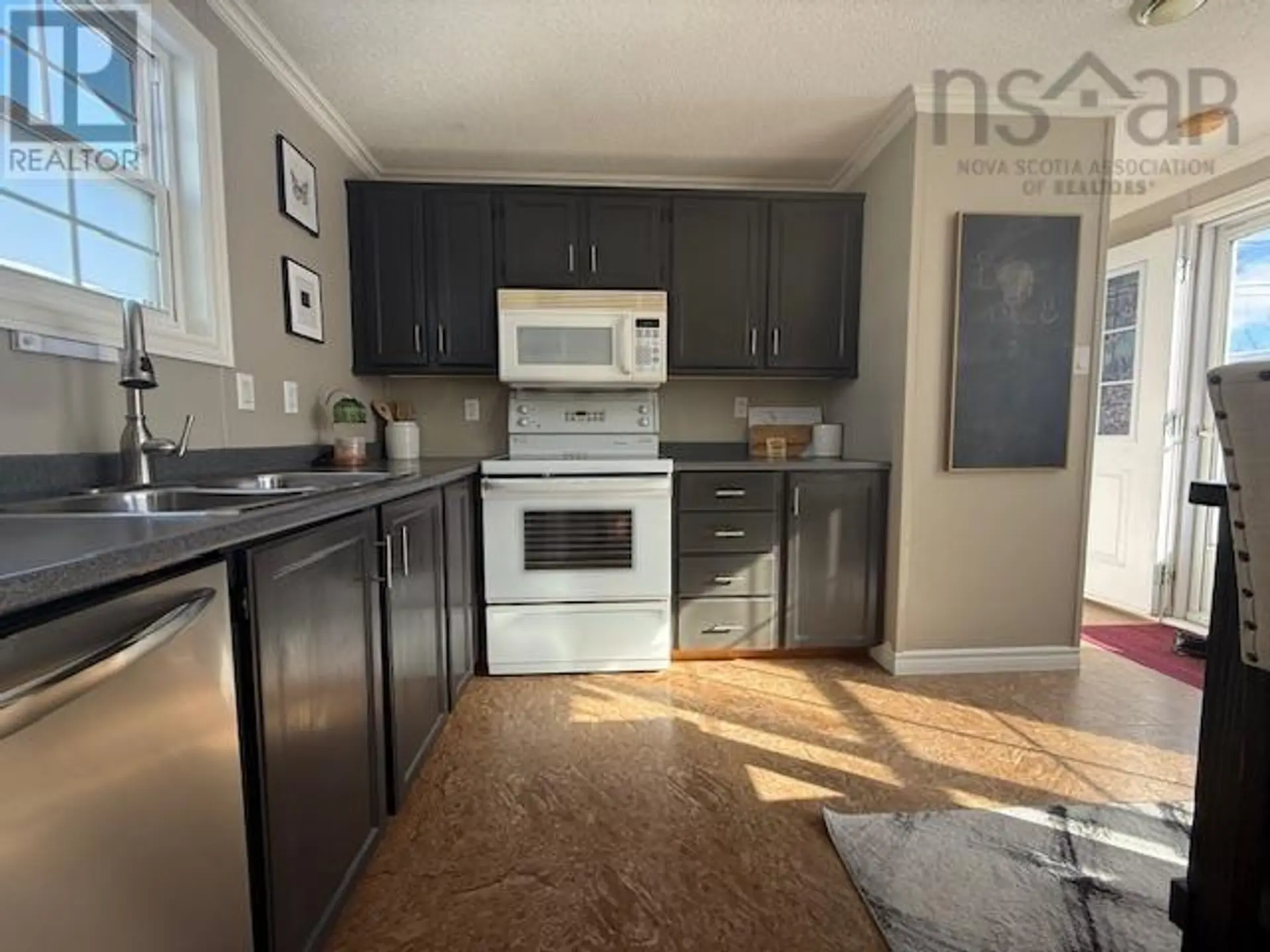 168 Hilltop Drive - Image 10
