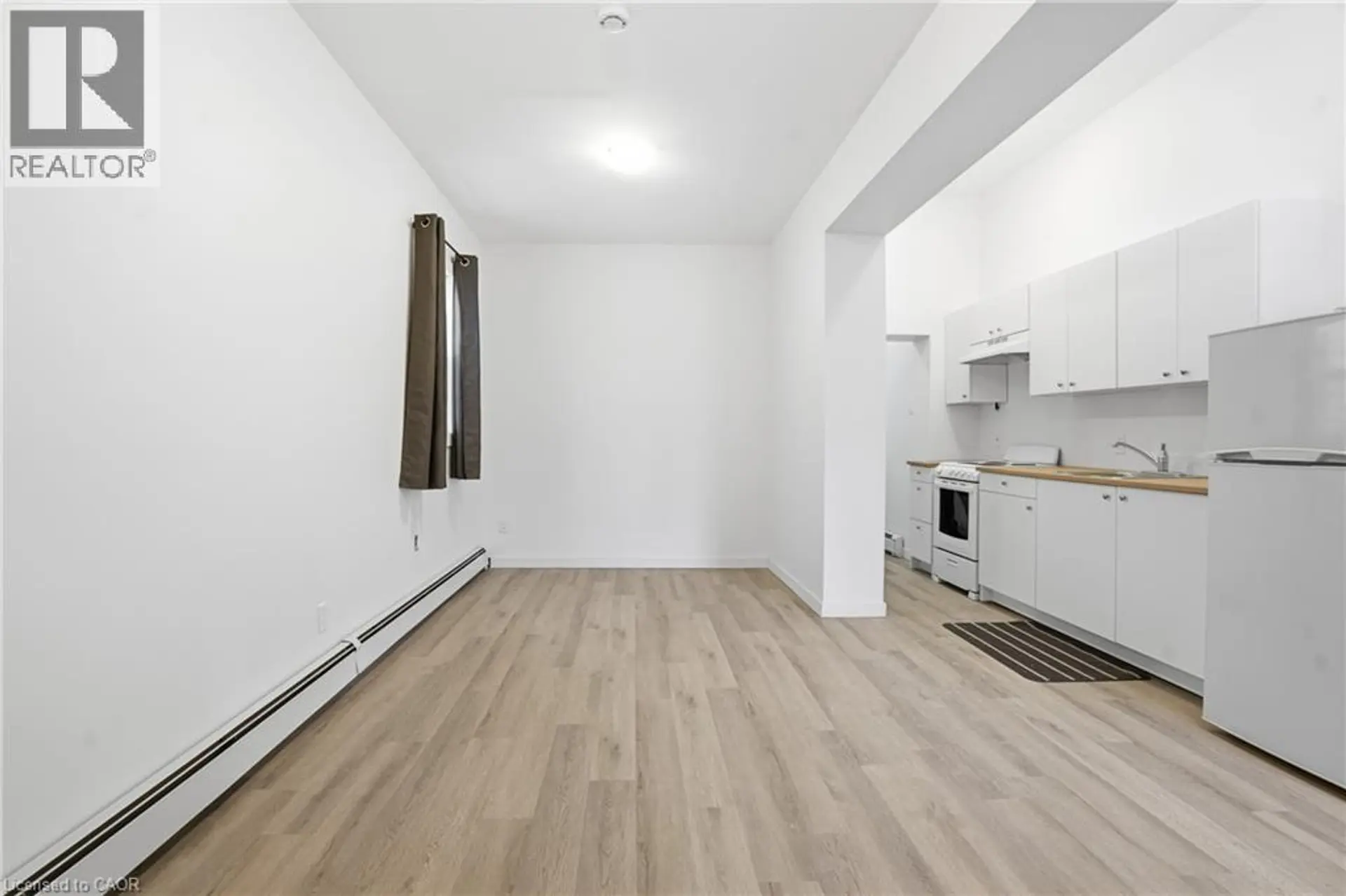 14 AVENUE PLACE - Image 10