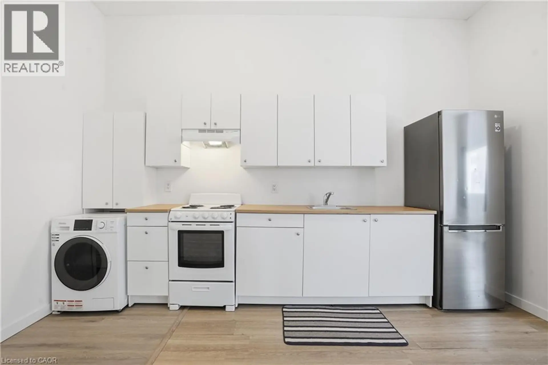 14 AVENUE PLACE - Image 4