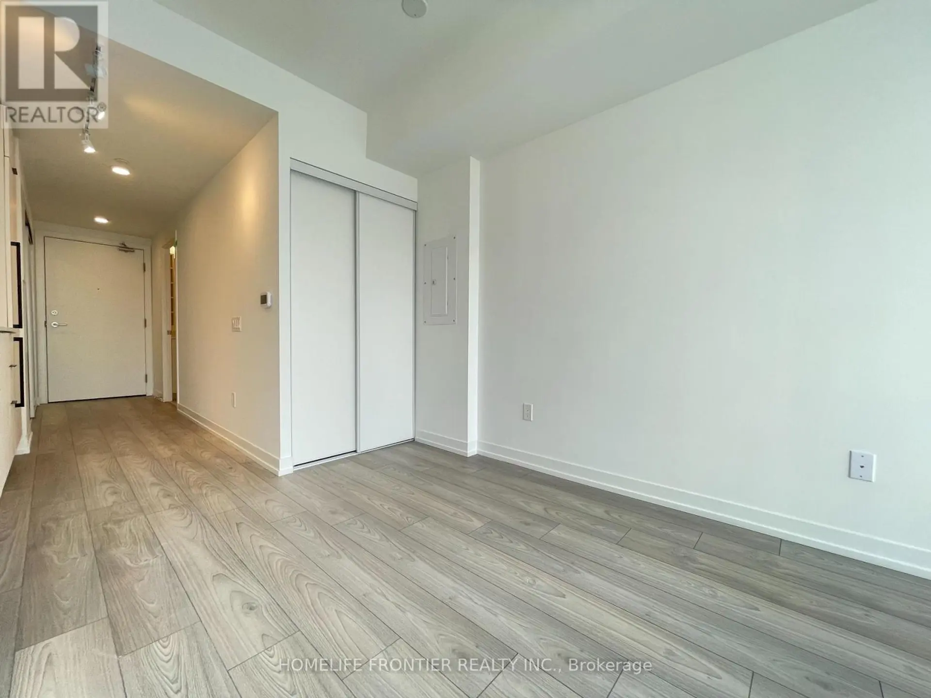 #1108 82 DALHOUSIE STREET - Image 6