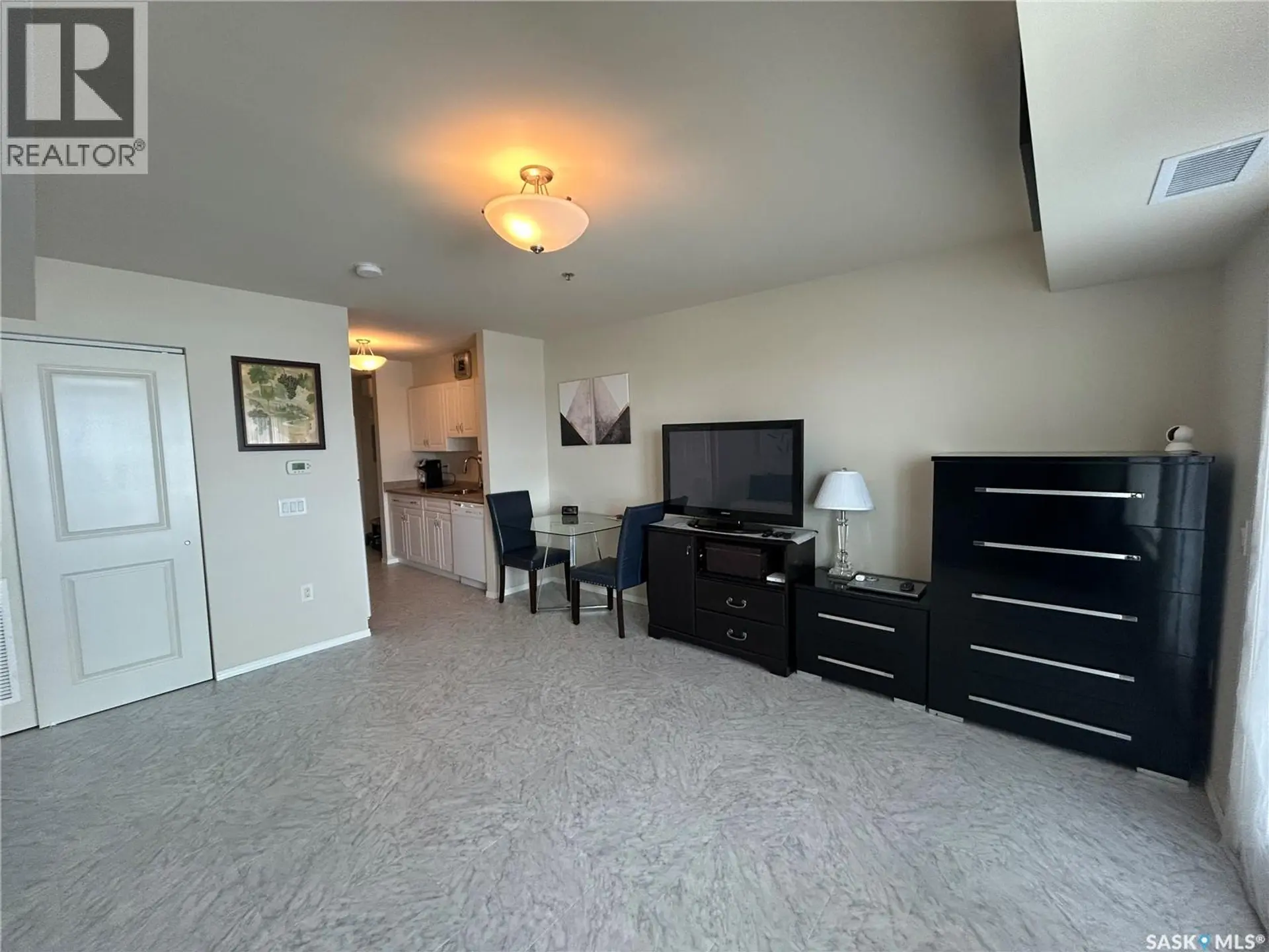 #307 601 110th AVENUE - Image 8