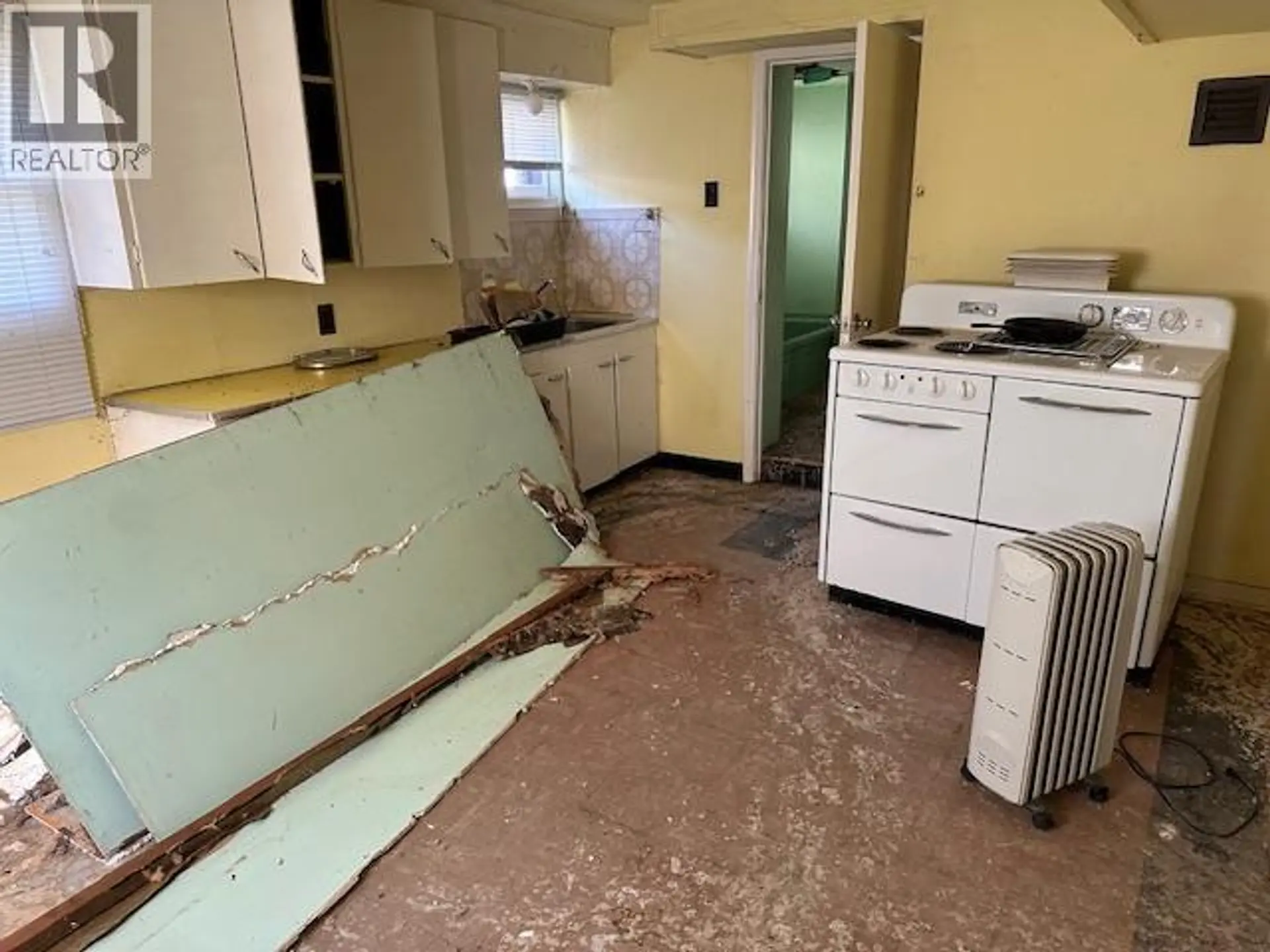 Property at 108 RICHARDS STREET, Nelson, BC