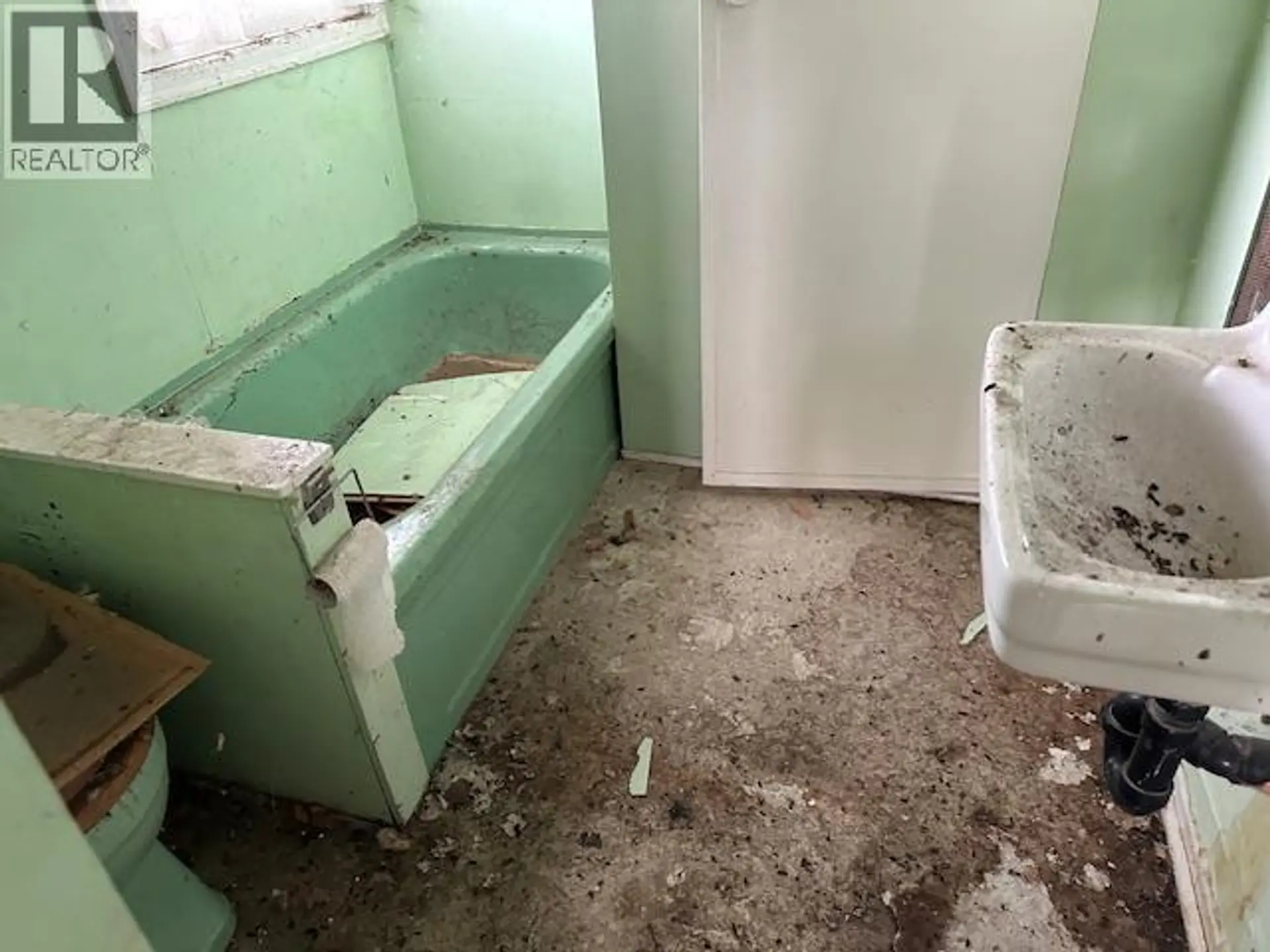 Property at 108 RICHARDS STREET, Nelson, BC