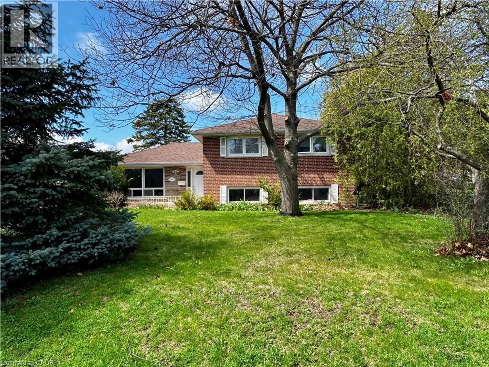 2075 SEABROOK Drive - Image 2