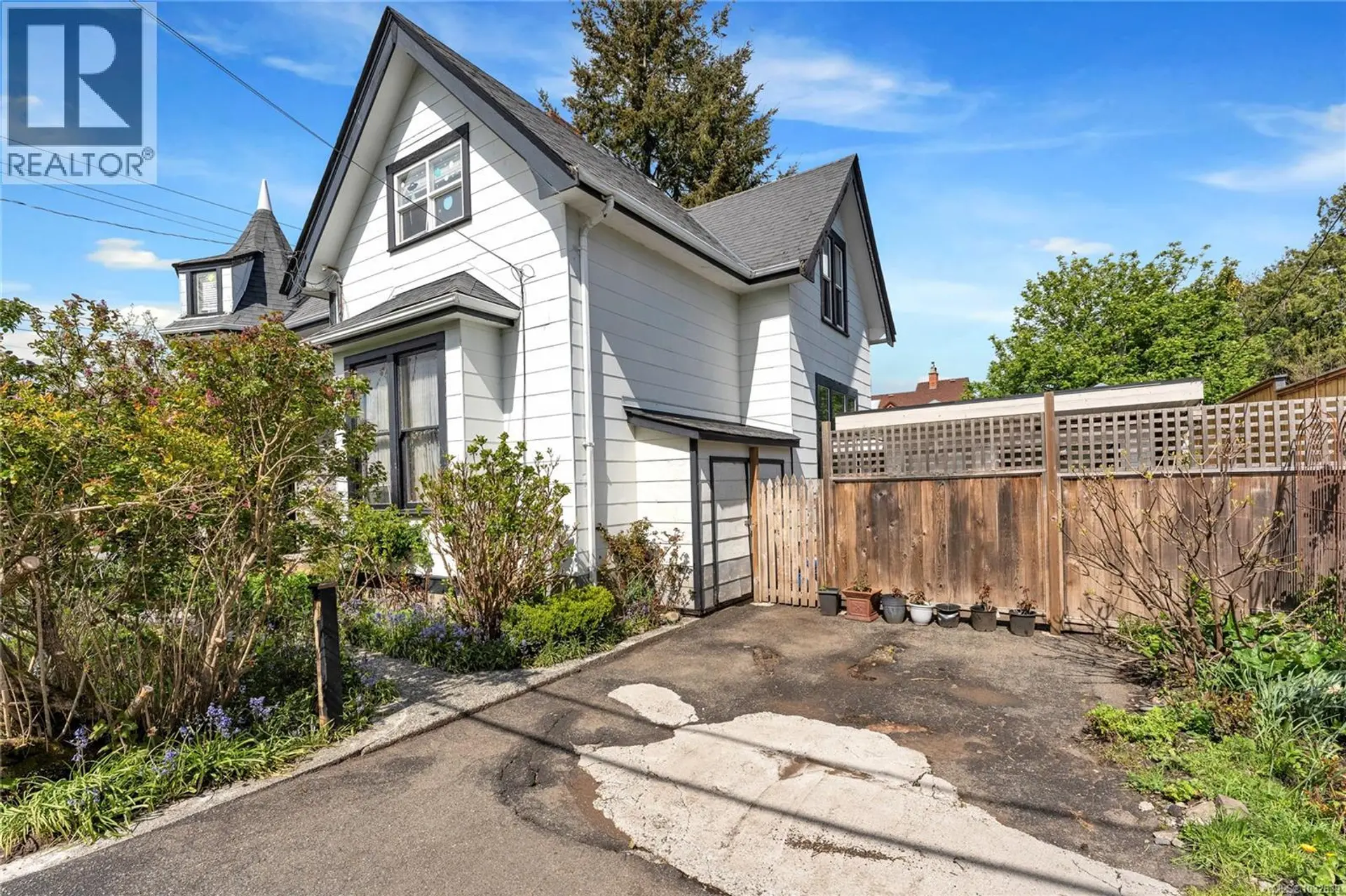 Property at 602 Battery St, Victoria, BC
