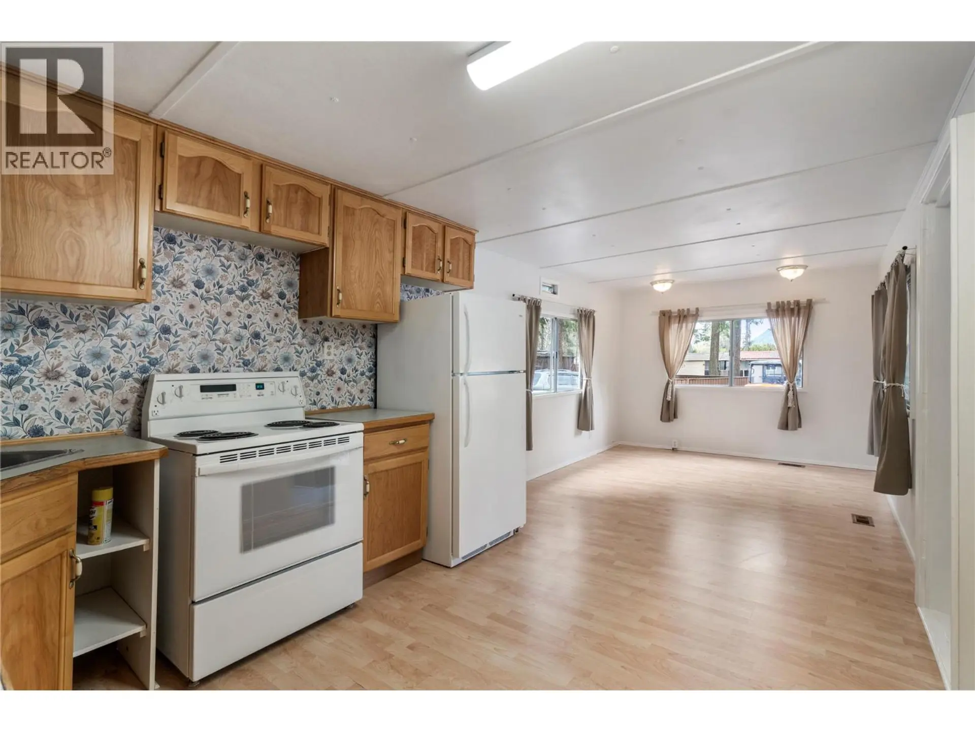 Property at #10 6670 TRANS CANADA HIGHWAY NE, Canoe, BC