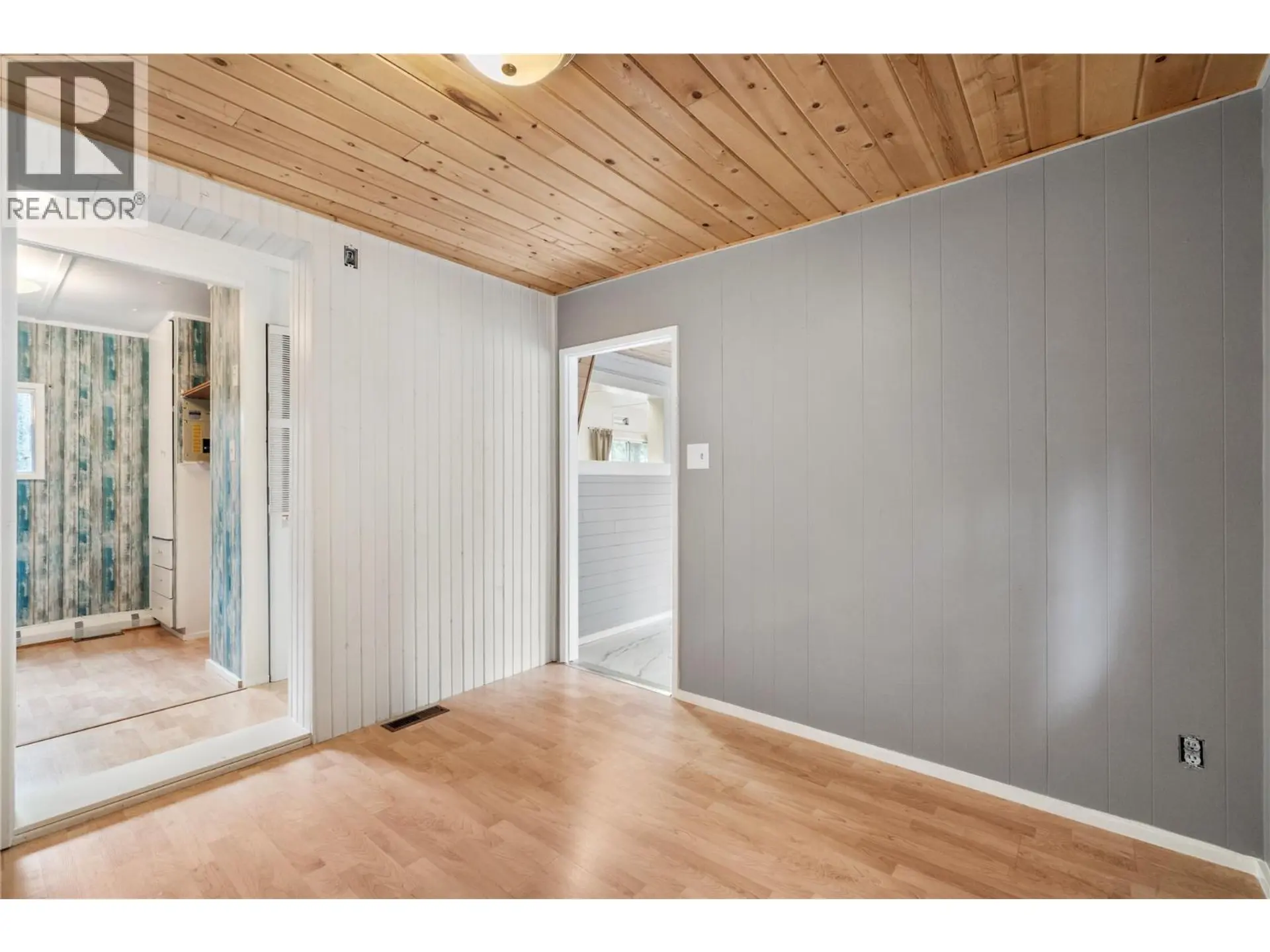 Property at #10 6670 TRANS CANADA HIGHWAY NE, Canoe, BC