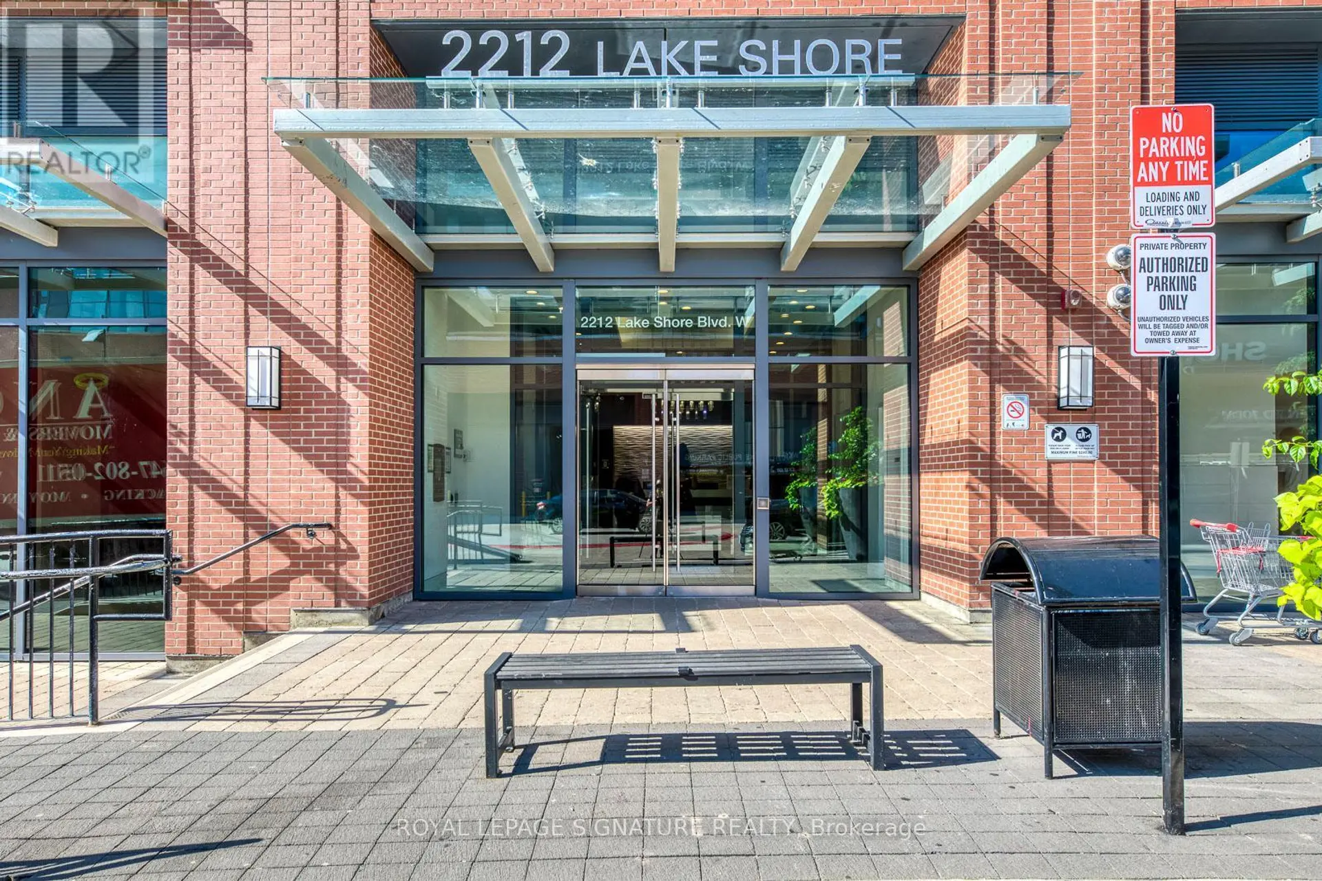 #1907 2212 LAKE SHORE BOULEVARD W - Image 2