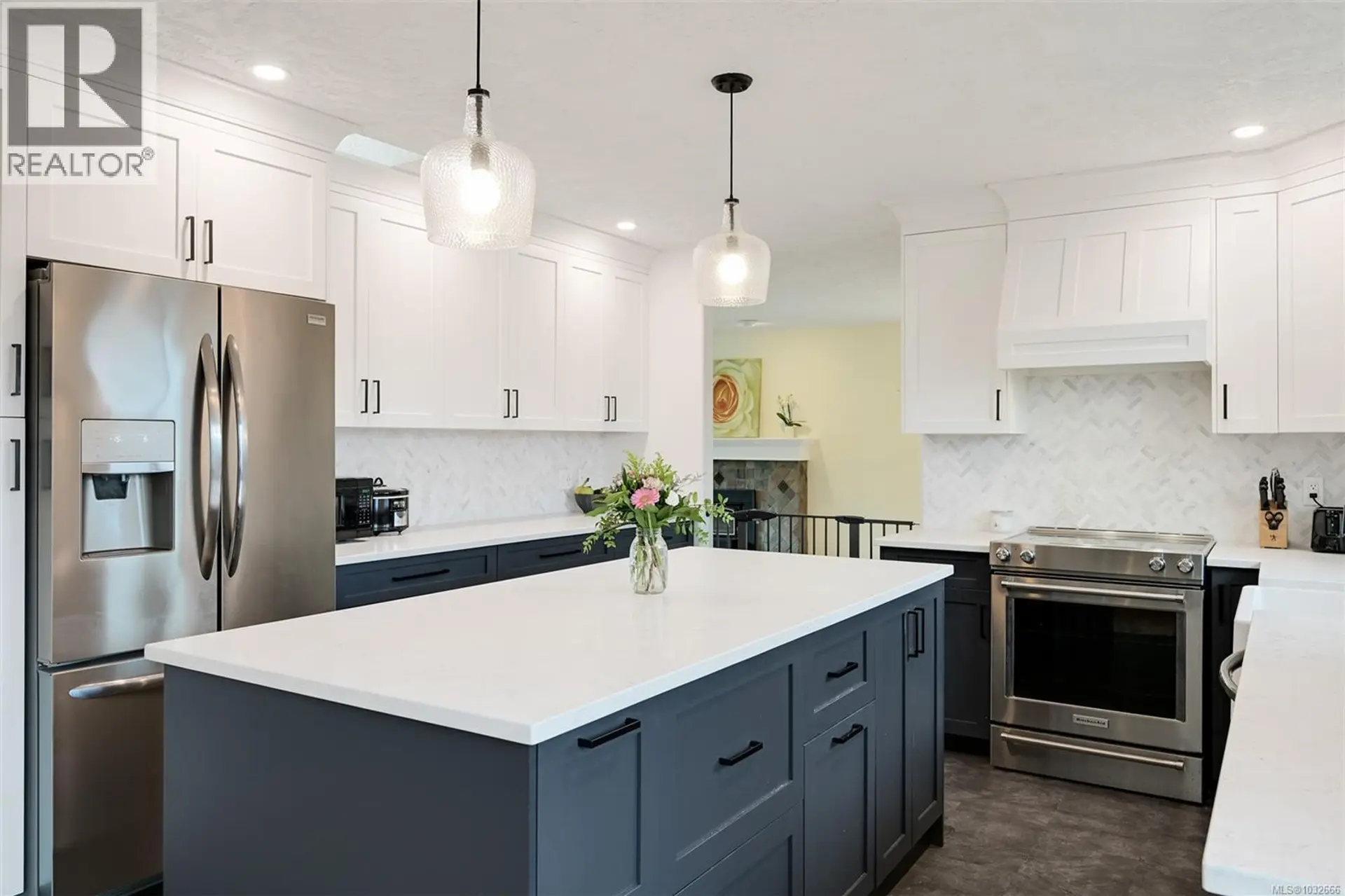Property at 1290 Lidgate Crt, Saanich, BC