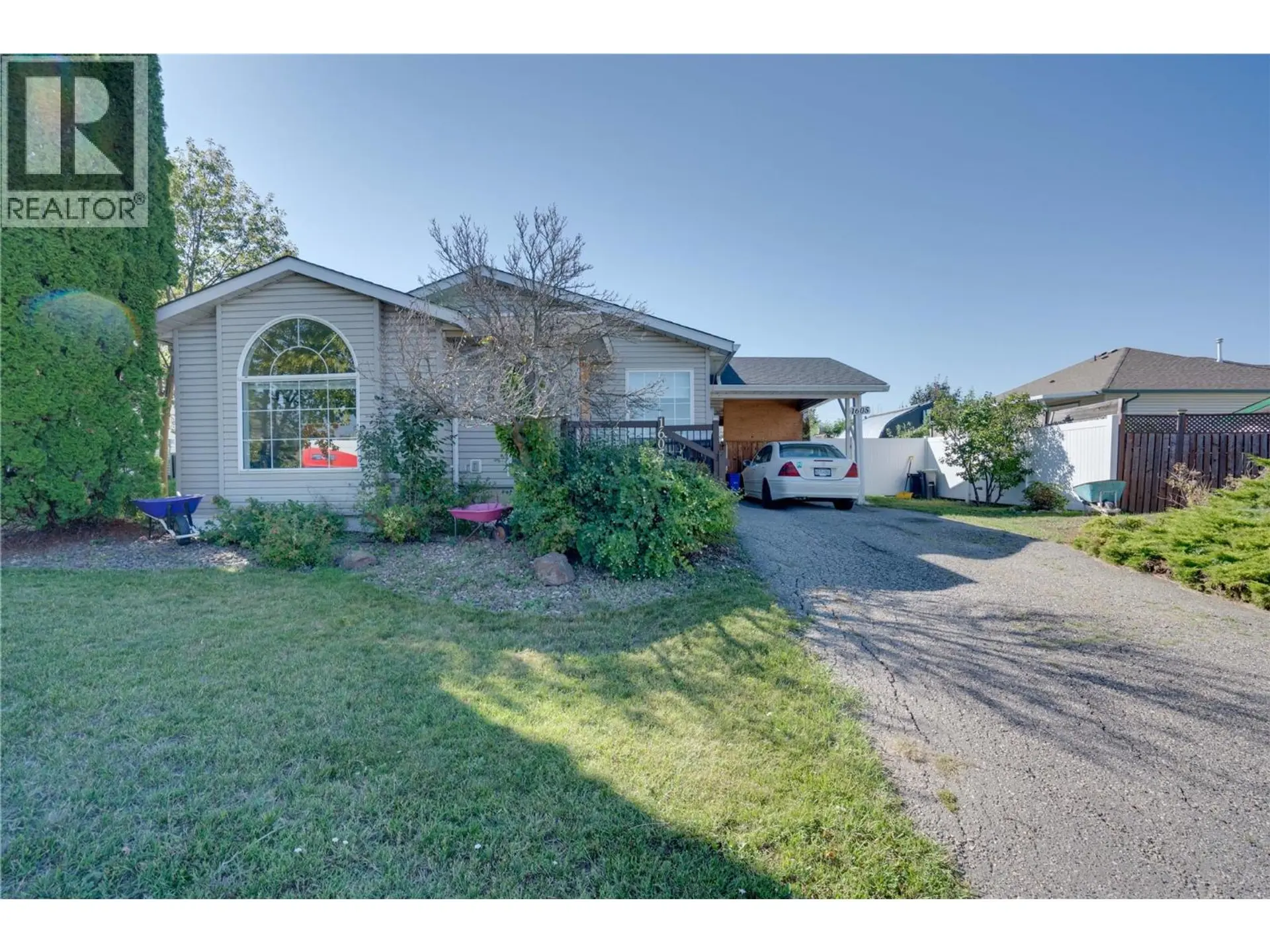 Property at 1605 15 Avenue, Vernon, BC