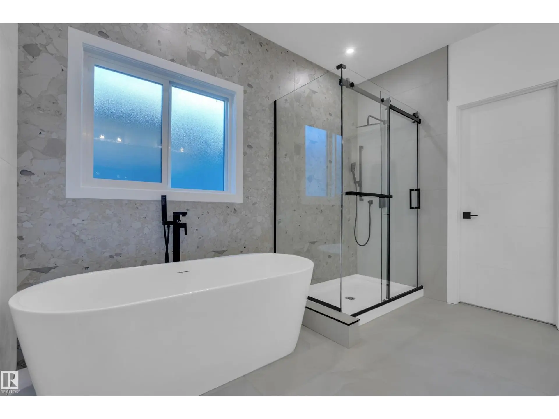 173 Wyatt RG - Image 16