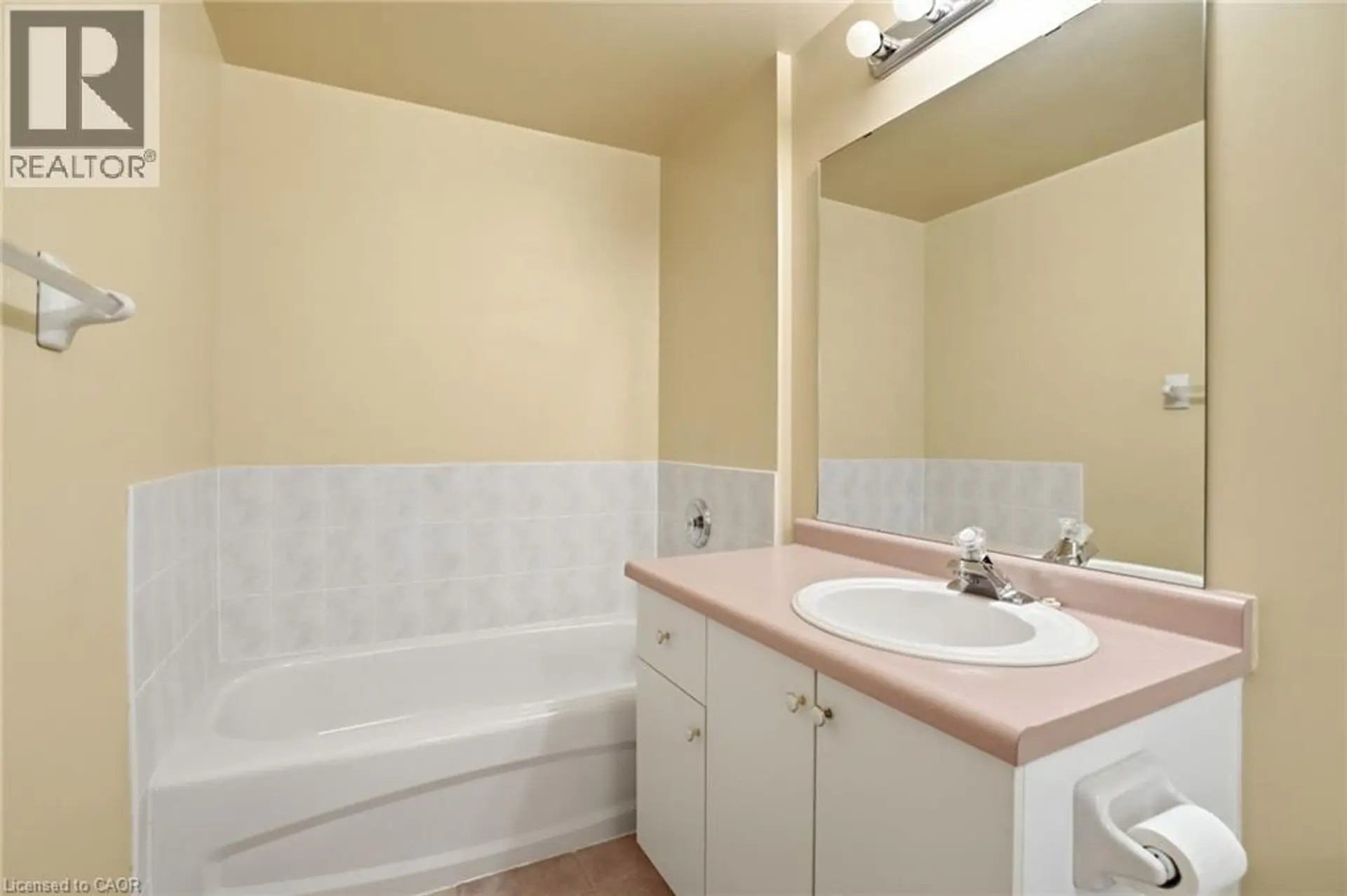 #108 3497 UPPER MIDDLE ROAD - Image 8