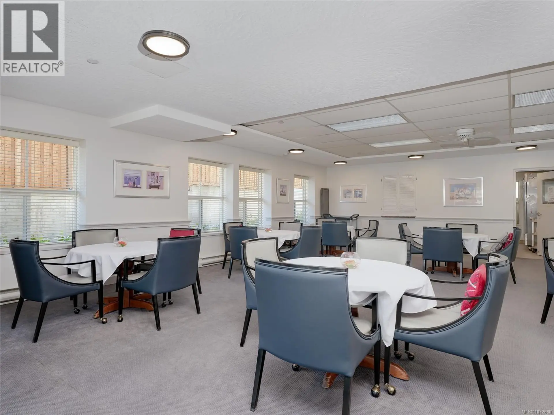 Property at #208 1070 SOUTHGATE ST, Victoria, BC