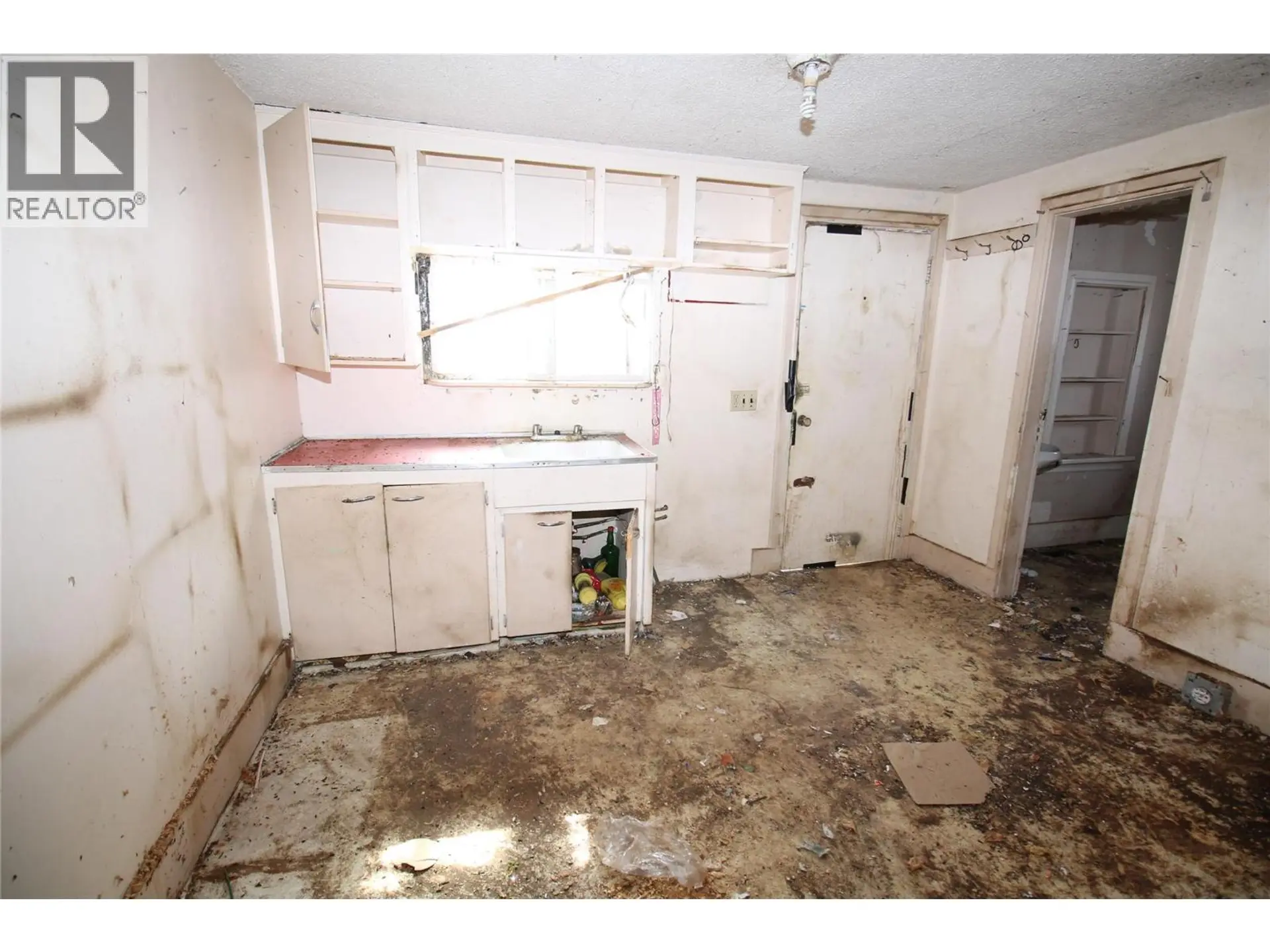 Property at 496 HEALES AVENUE, Penticton, BC