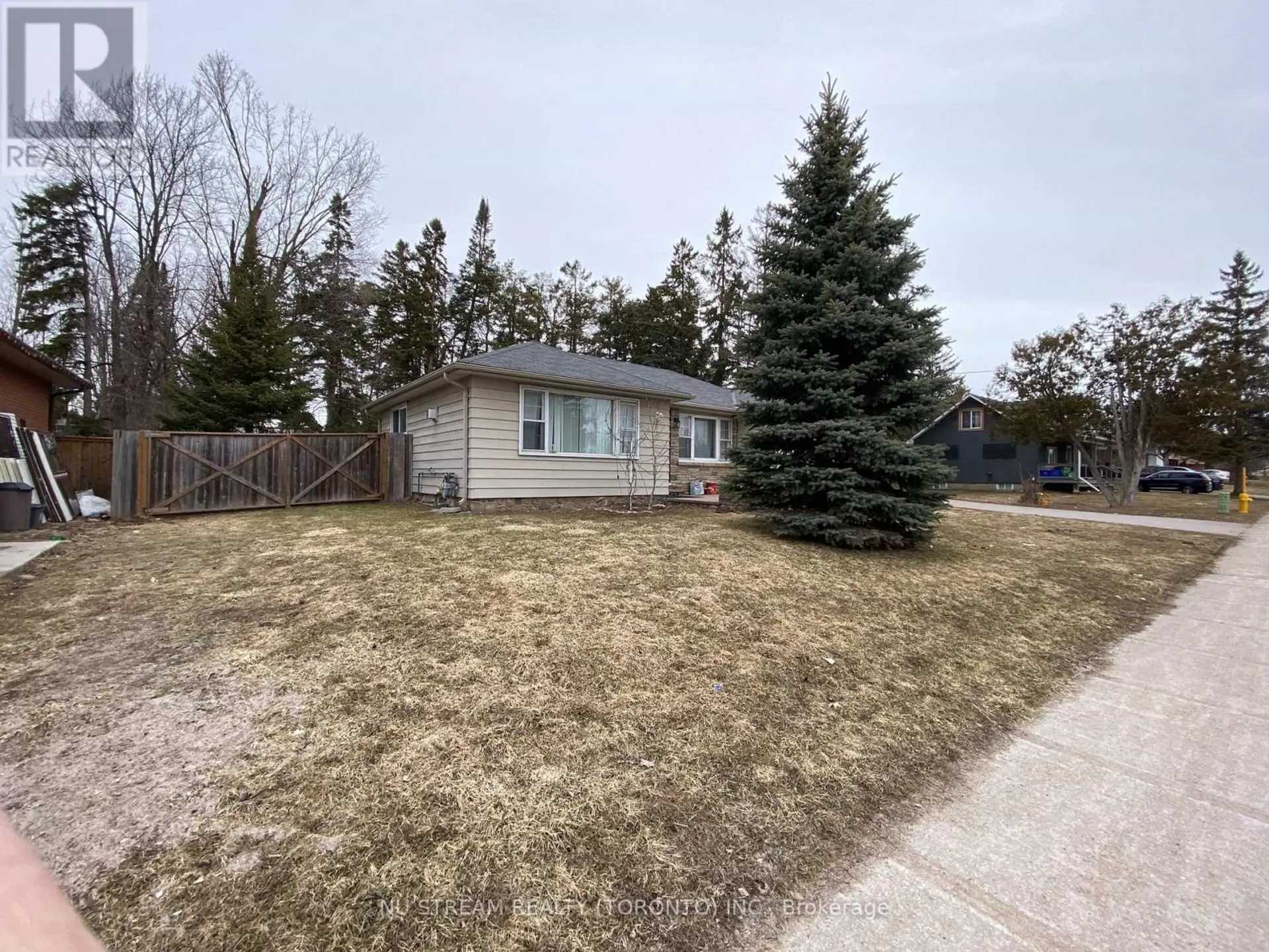 540 BIG BAY POINT ROAD - Image 1