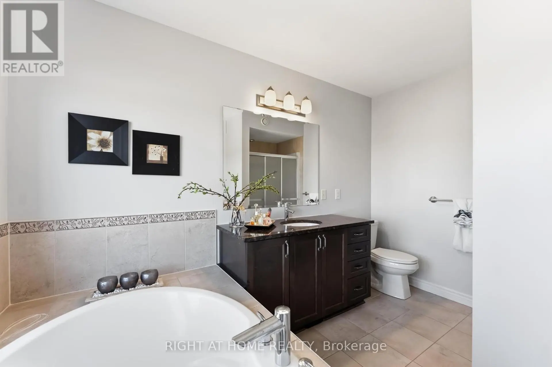 365 LIVERY STREET - Image 10