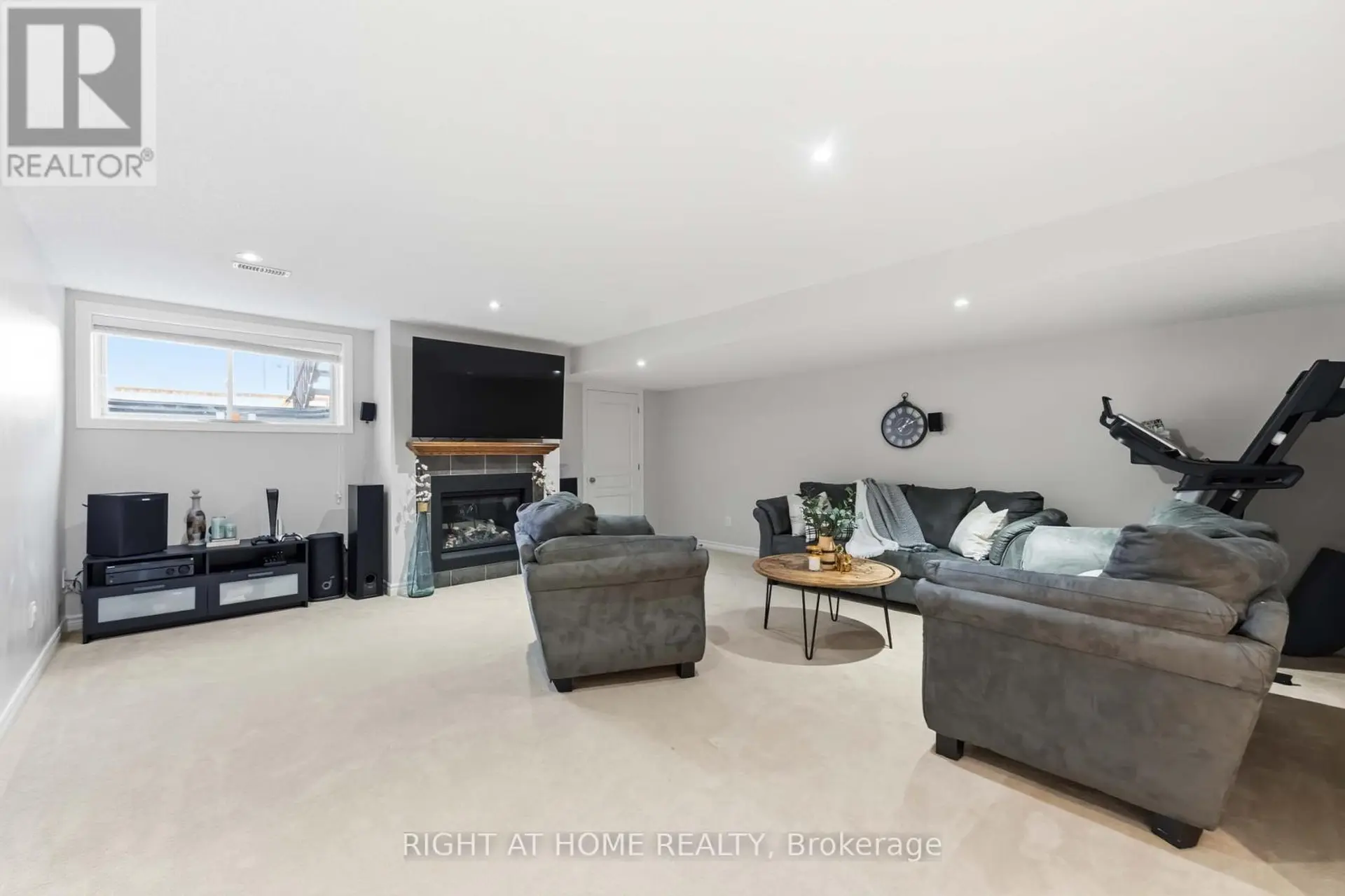 365 LIVERY STREET - Image 15