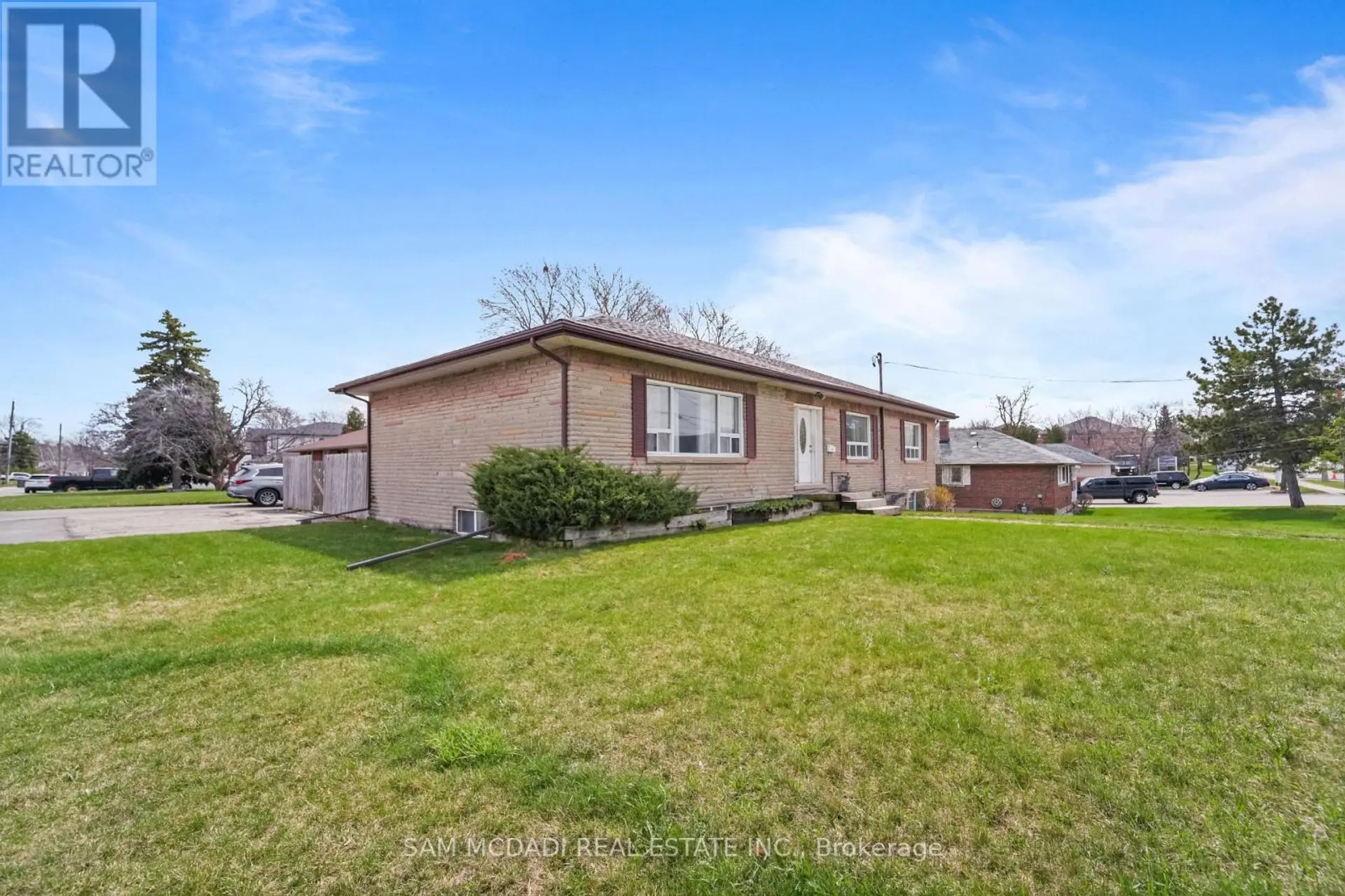 2230 BRITANNIA ROAD W - Image 12