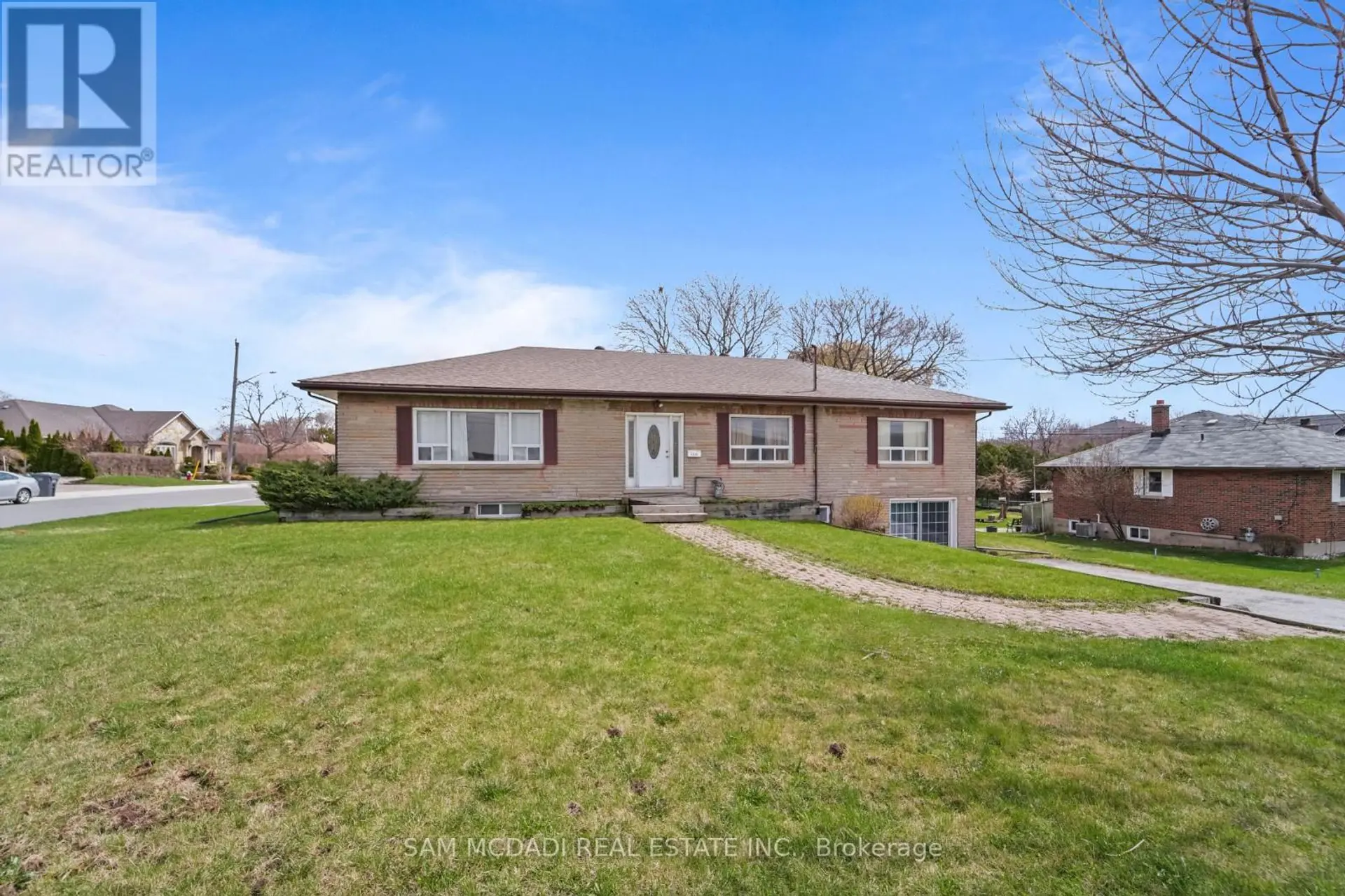 2230 BRITANNIA ROAD W - Image 2
