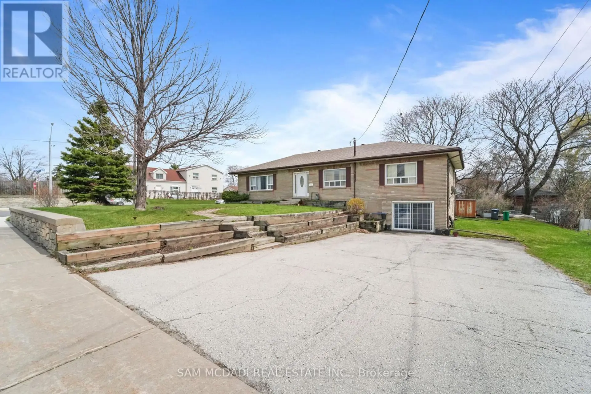 2230 BRITANNIA ROAD W - Image 3