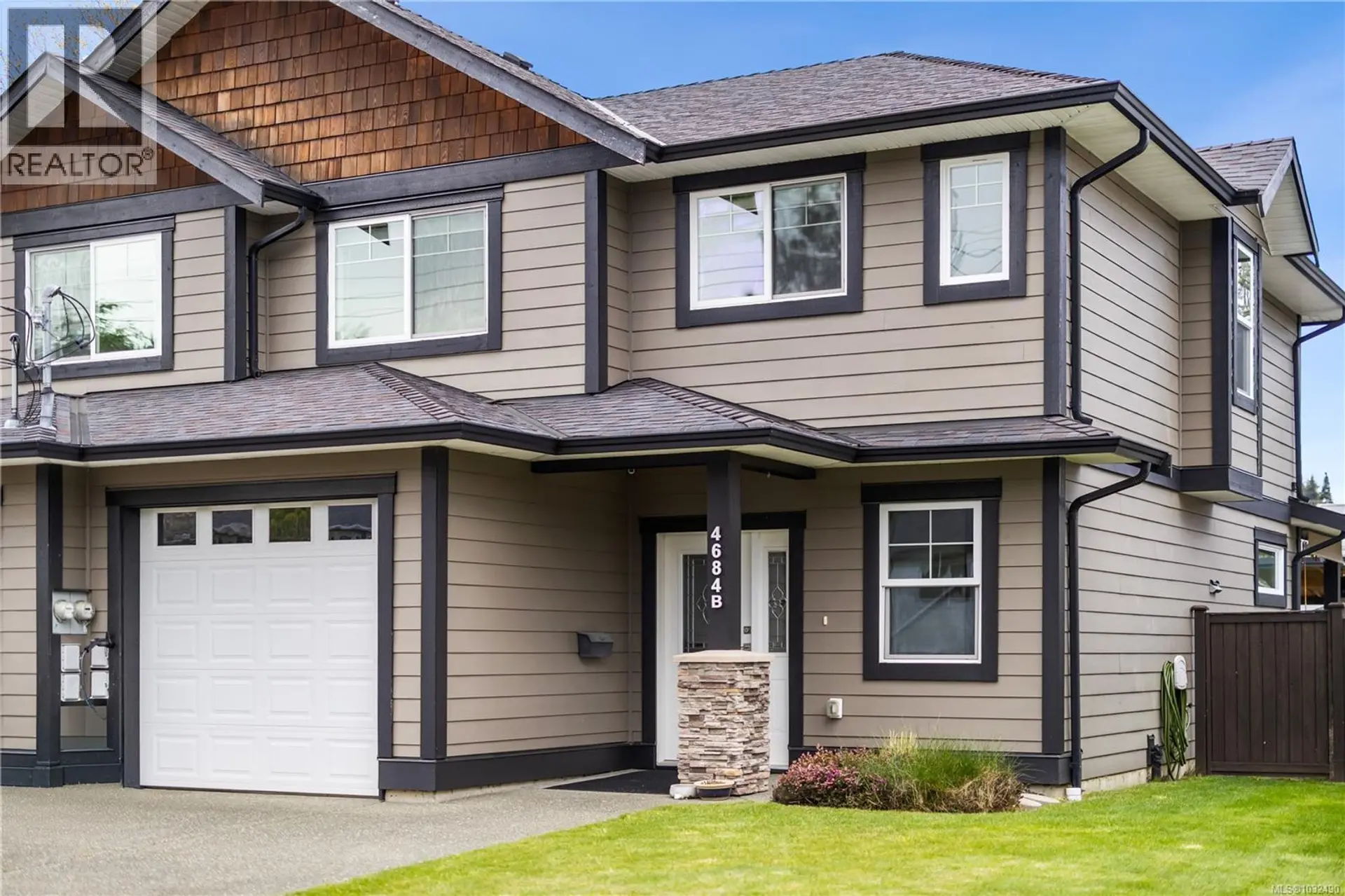 Property at #B 4684 Macintyre Ave, Courtenay, BC