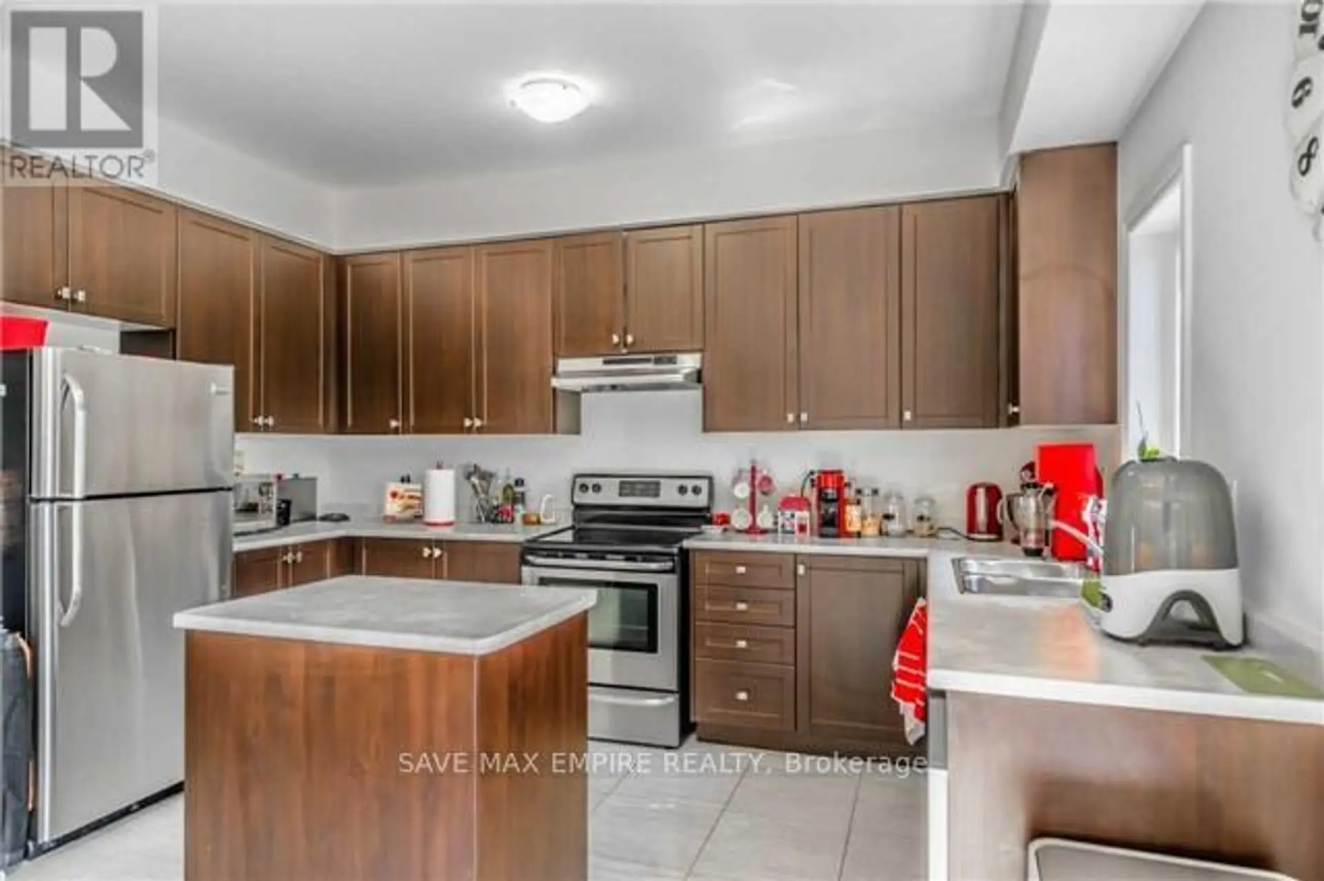 78 ASPEN HILLS ROAD - Image 9