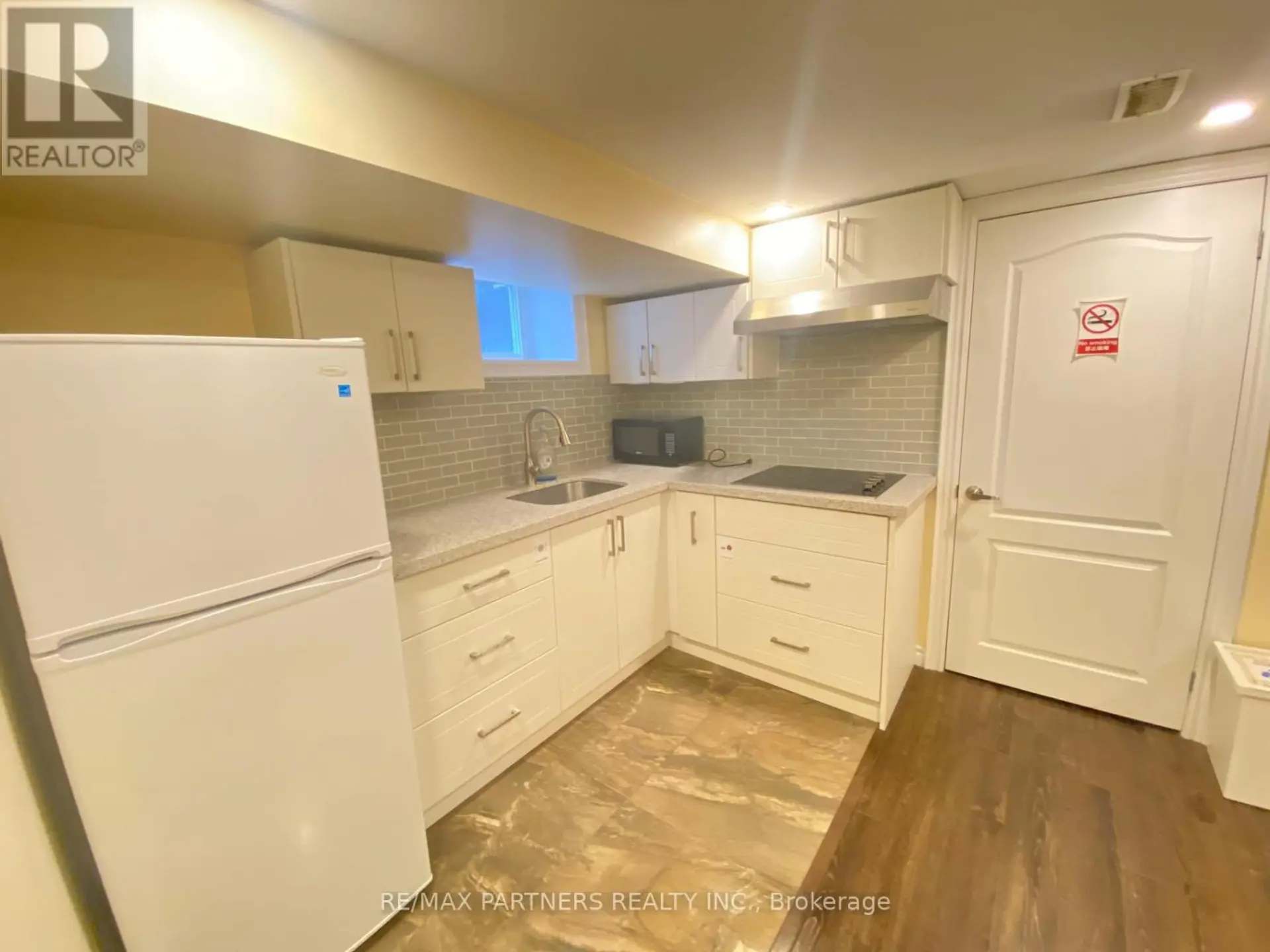 87 BISHOP AVENUE - Image 13