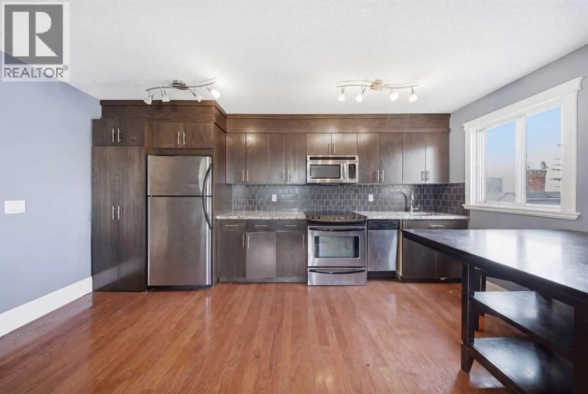 #401 525 22 AVENUE SW - Image 6
