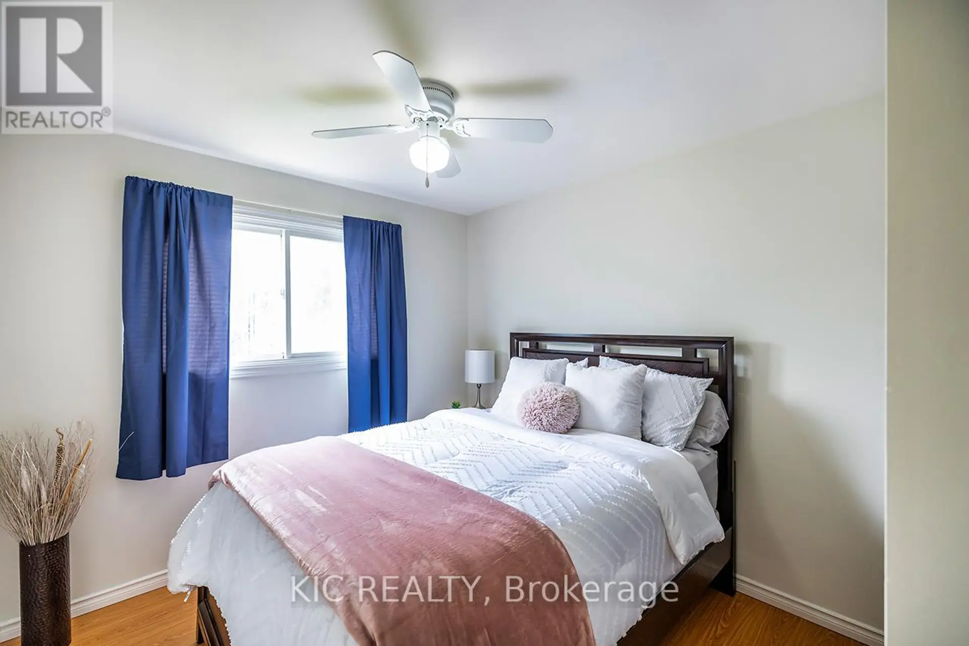 320 CENTRE STREET - Image 14