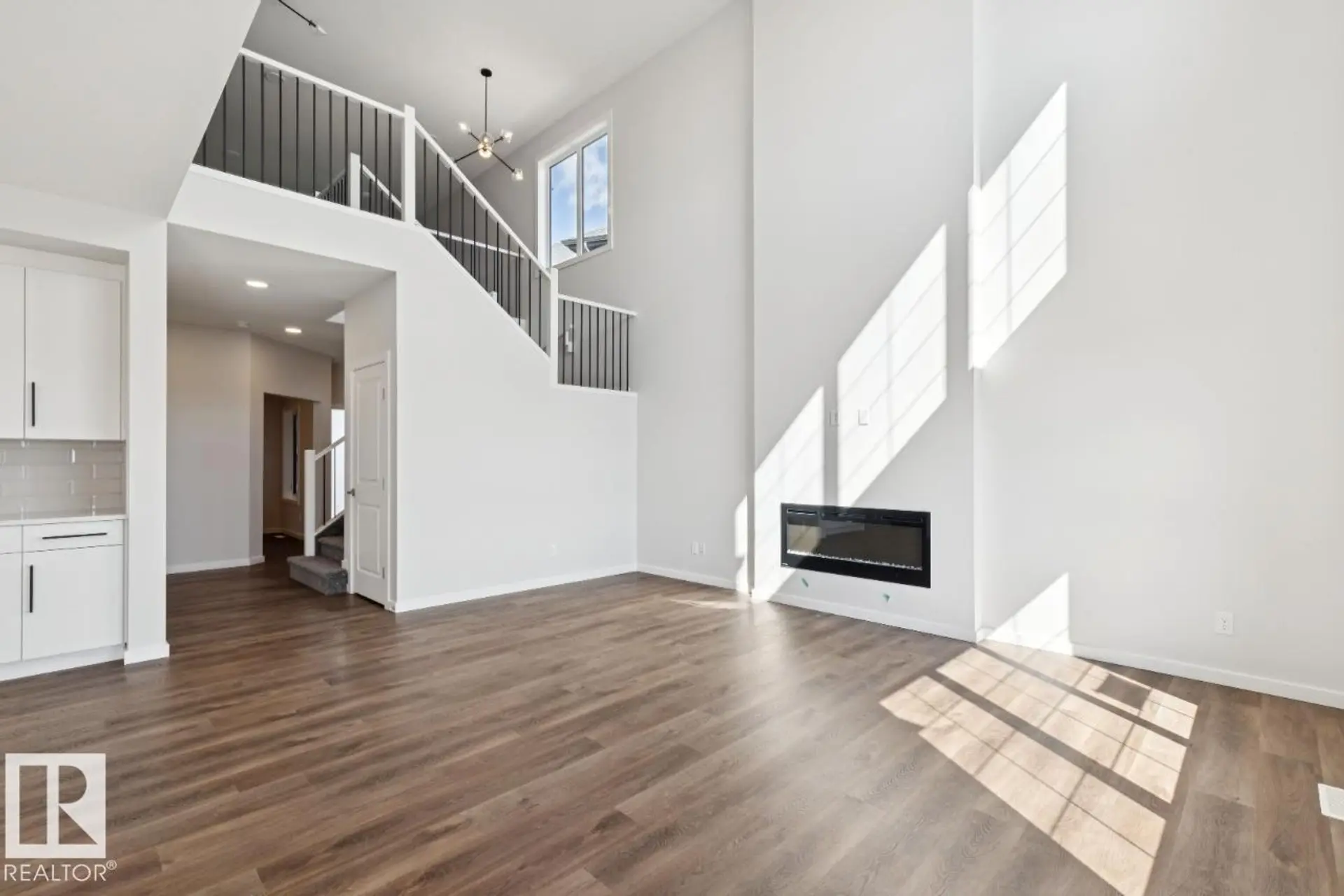 8 CLOUTIER CL - Image 9