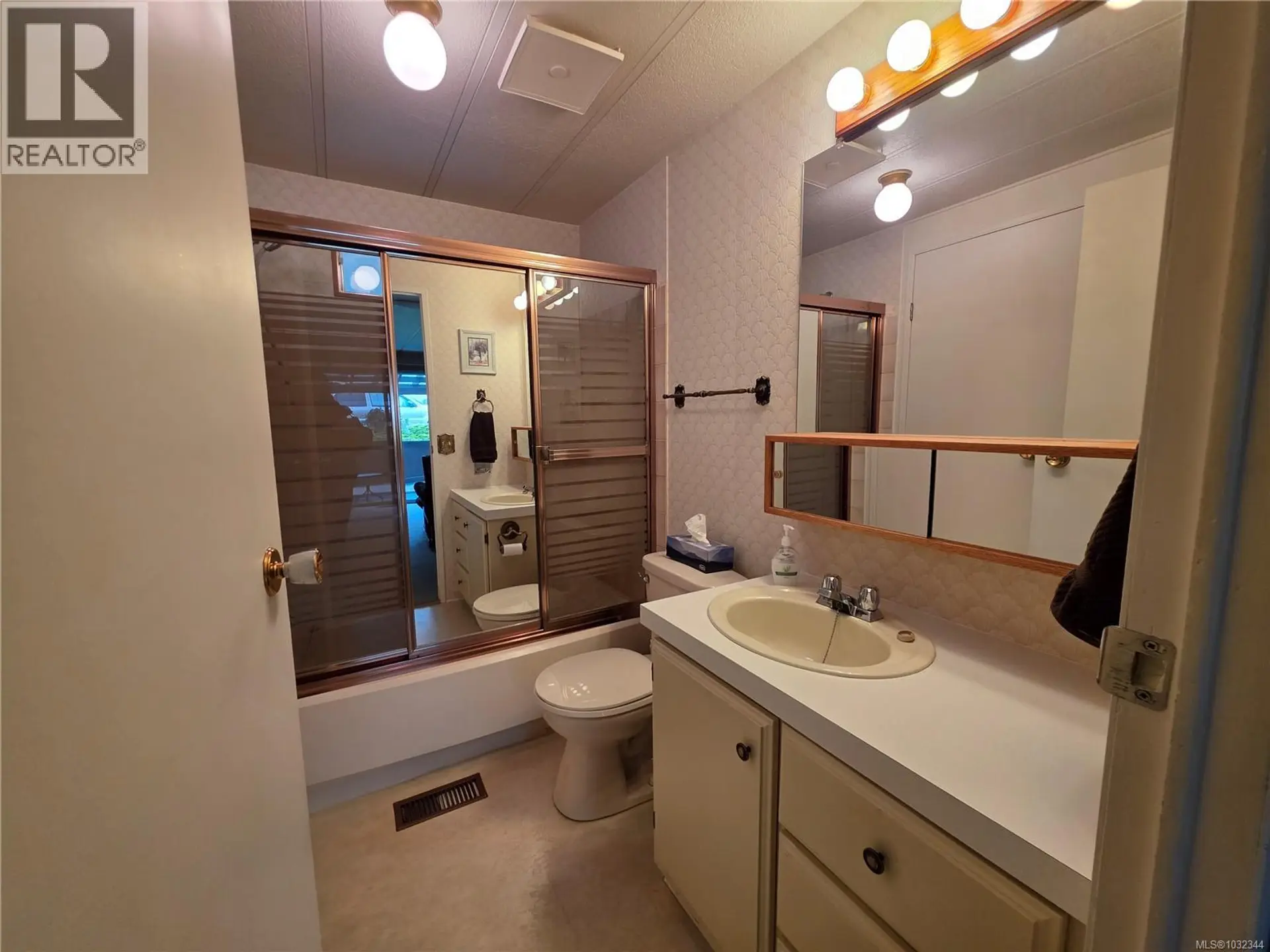 Property at #13 4935 BROUGHTON ST, Port Alberni, BC