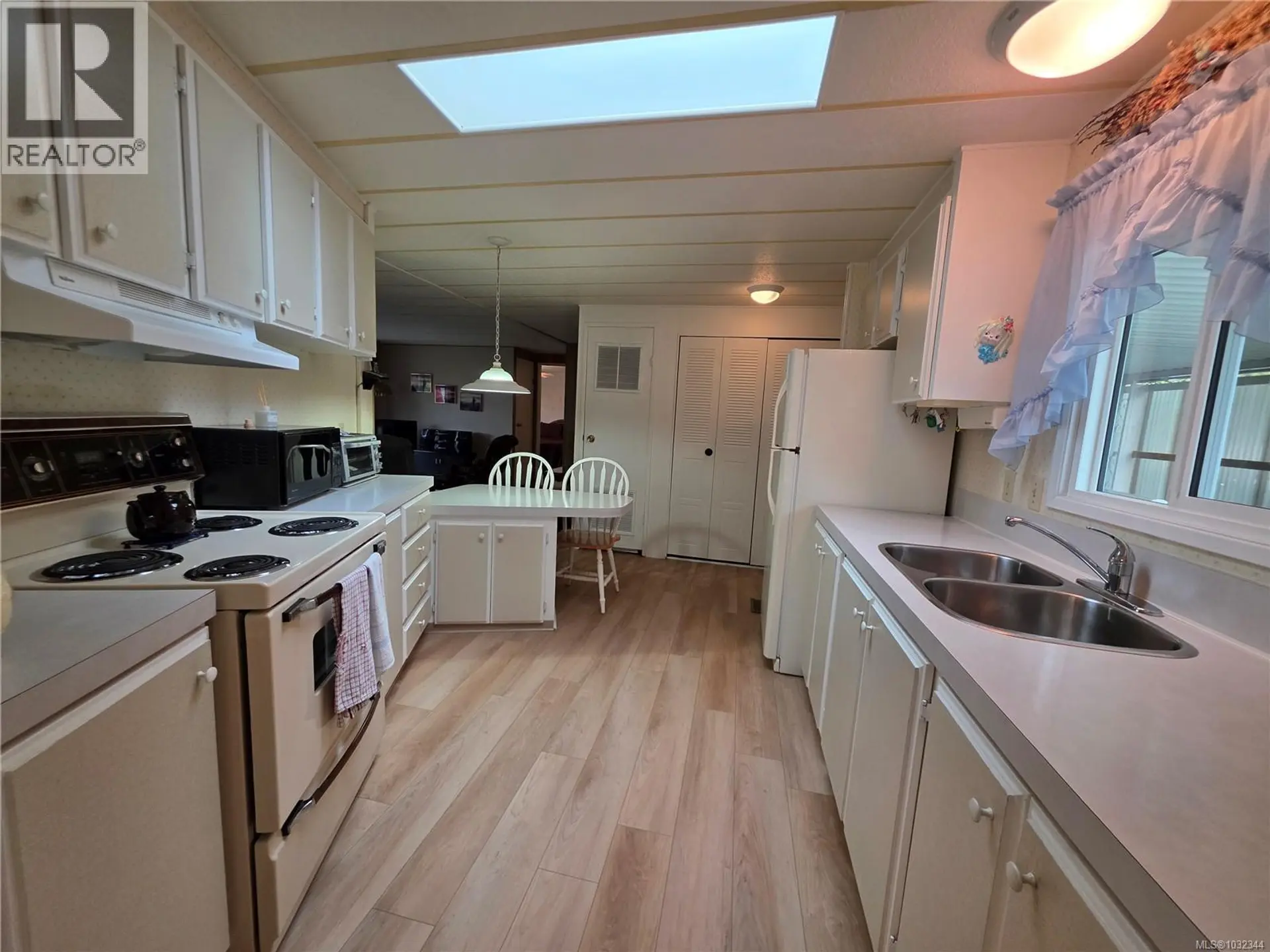 Property at #13 4935 BROUGHTON ST, Port Alberni, BC