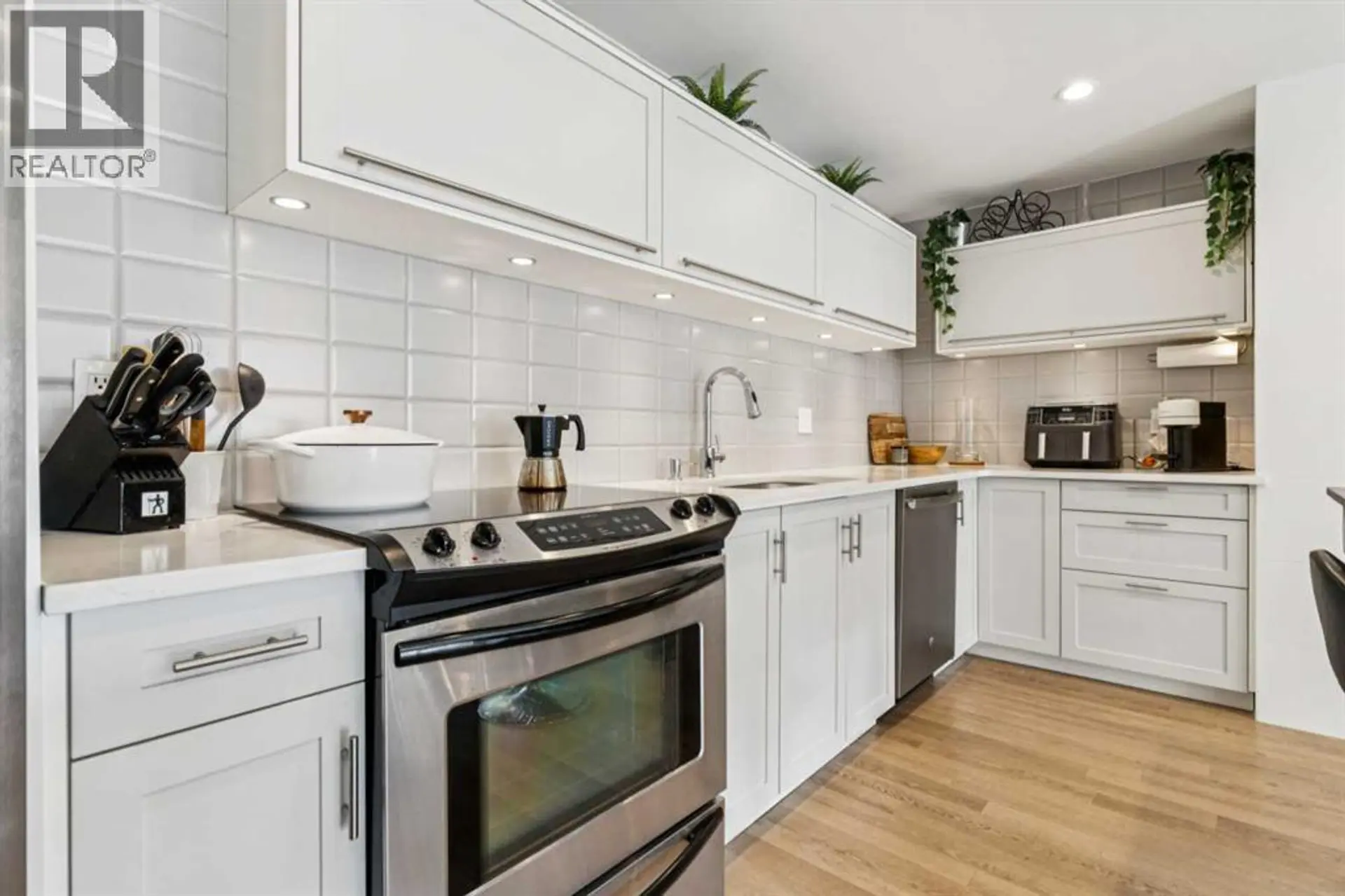 #205 1222 13 AVENUE SW - Image 10