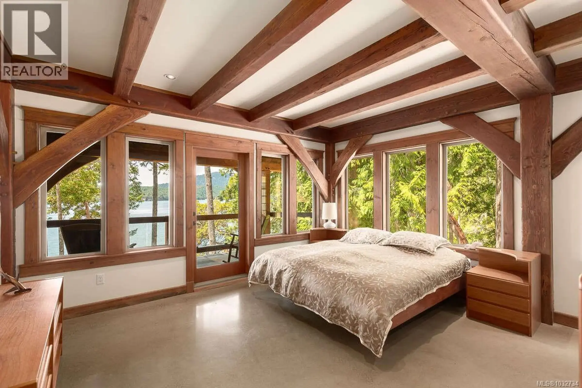 Property at 123 Smith Rd, Salt Spring, BC