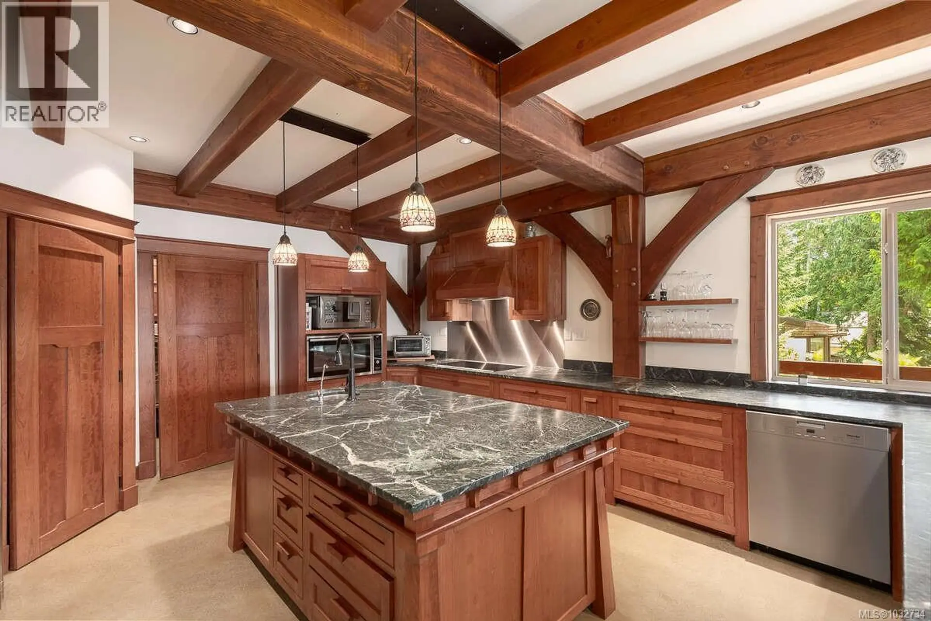 Property at 123 Smith Rd, Salt Spring, BC