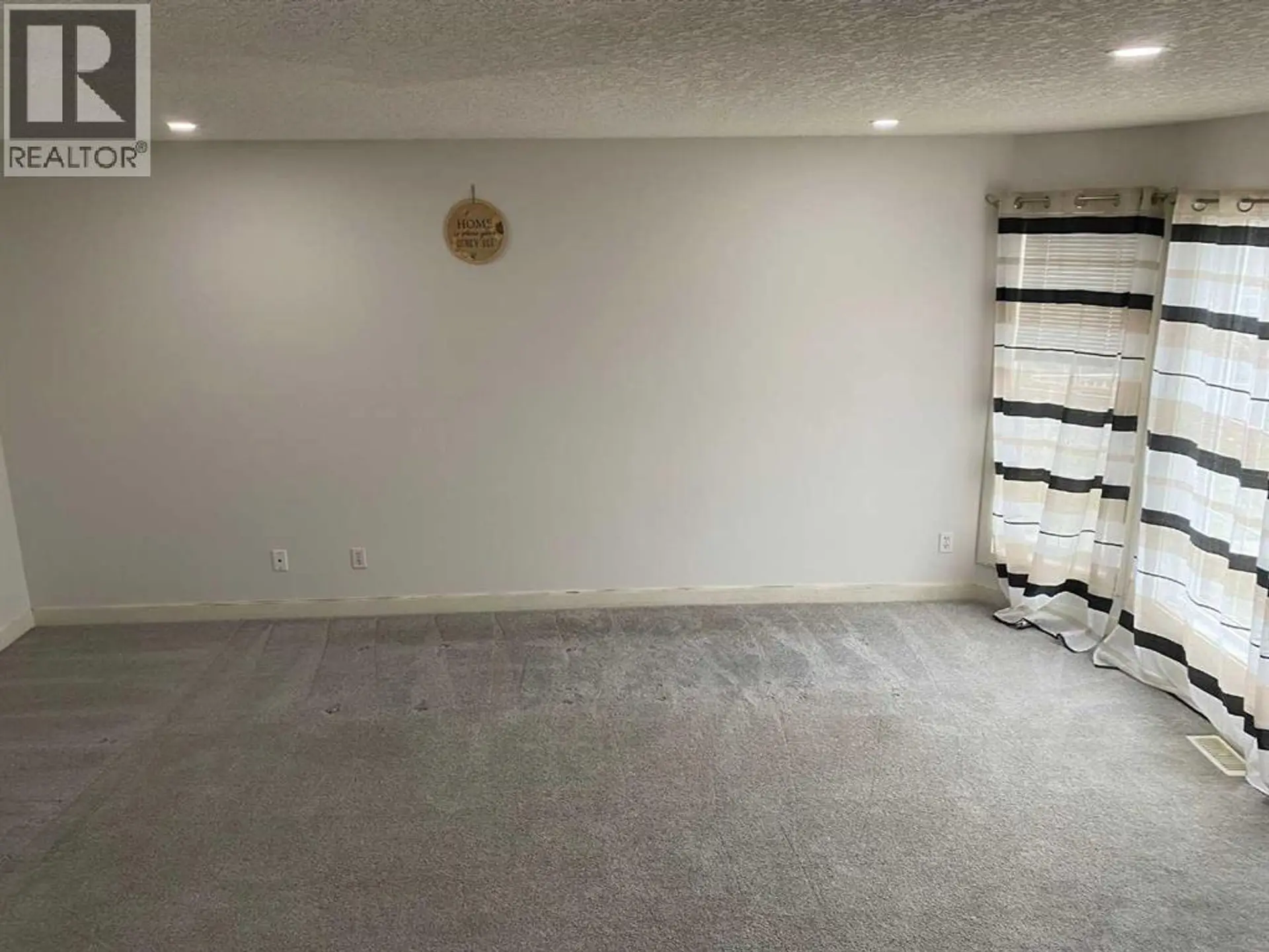 210 SADDLEBROOK WAY NE - Image 7