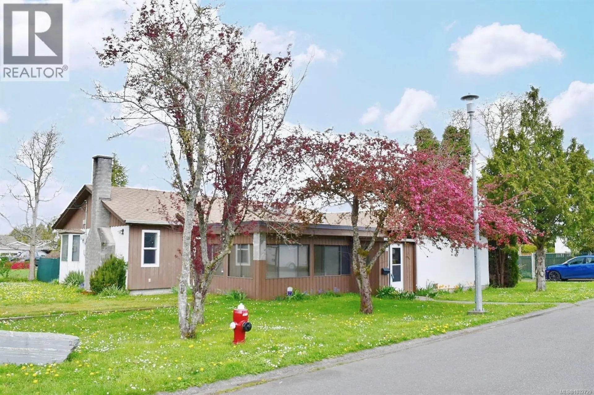 Property at 4037 Cumberland Rd, Saanich, BC