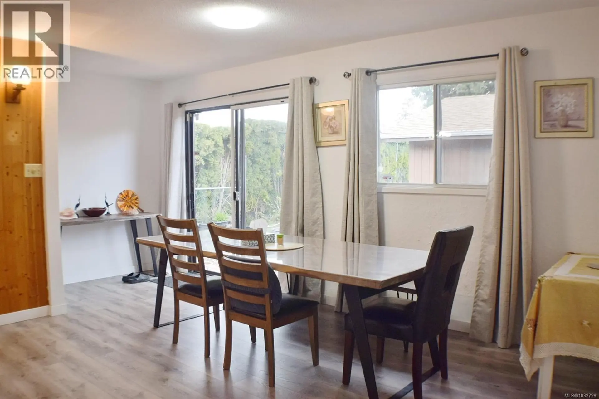 Property at 4037 Cumberland Rd, Saanich, BC