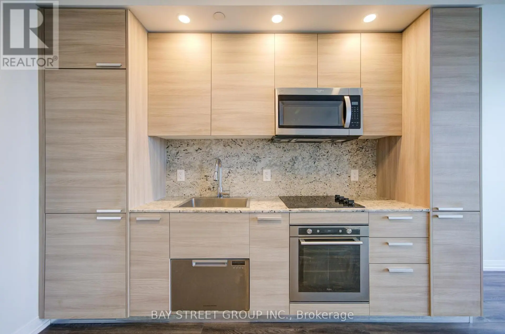 #1509 75 CANTERBURY PLACE - Image 7