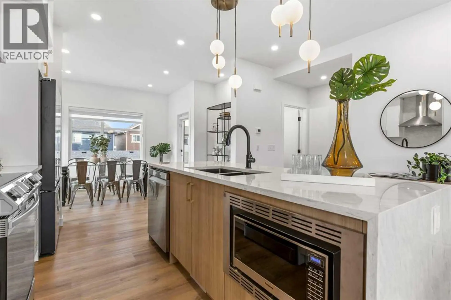 #407 200 BELVEDERE BOULEVARD SE - Image 2
