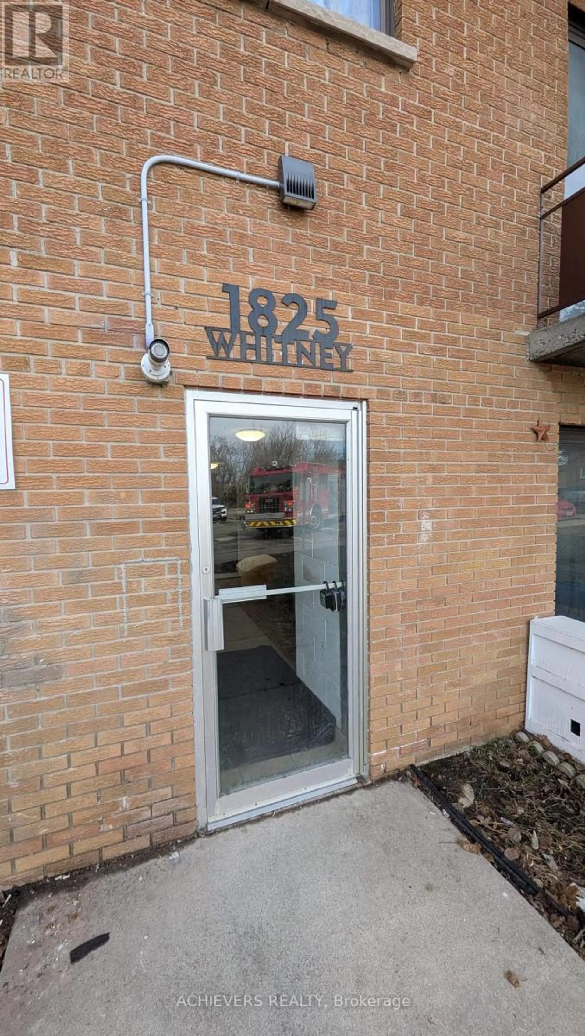 #105 1825 WHITNEY STREET - Image 3