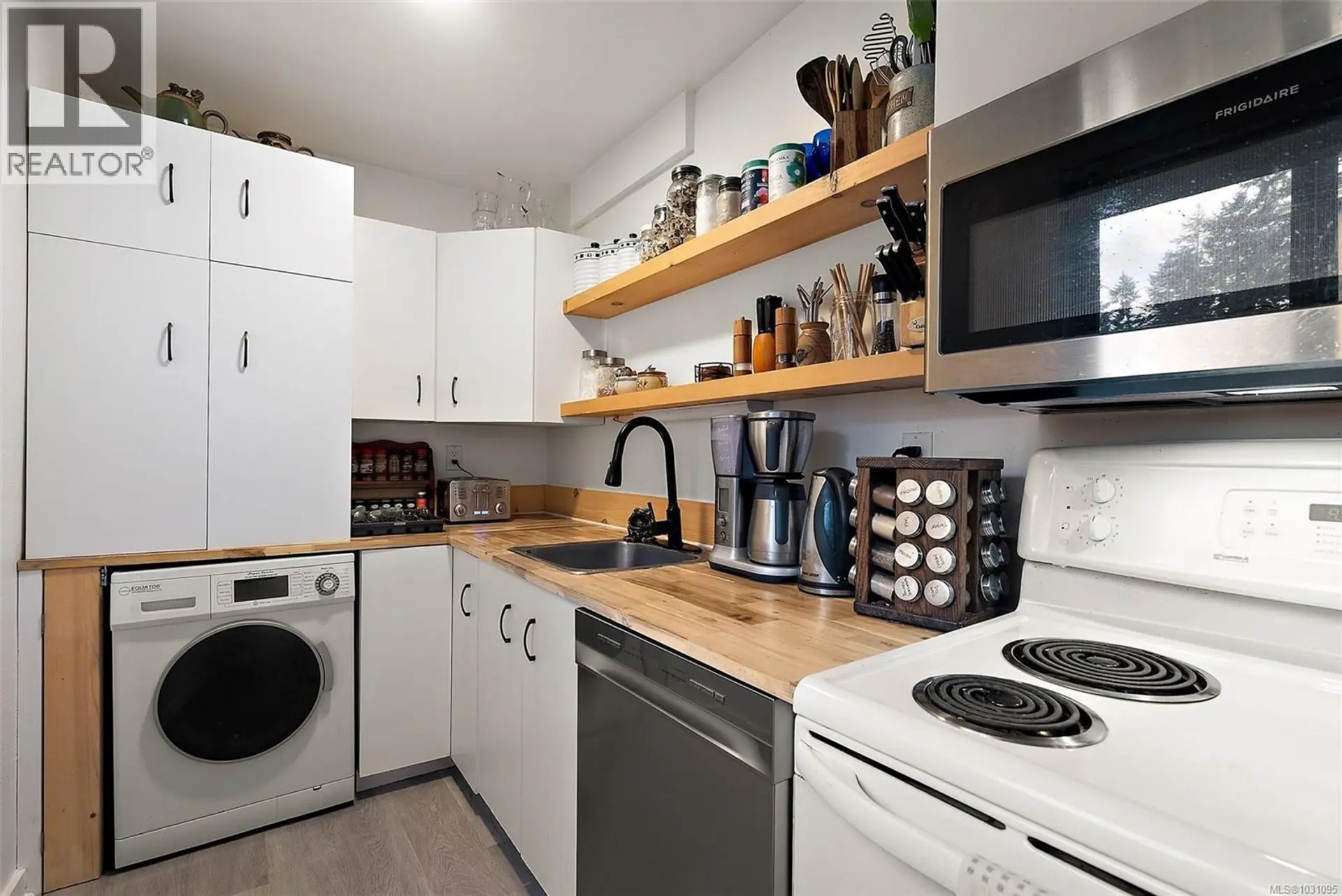 Property at #105 1987 KALTASIN RD, Sooke, BC