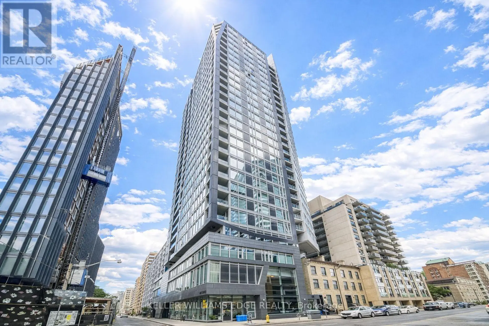 #1009 68 SHUTER STREET - Image 1