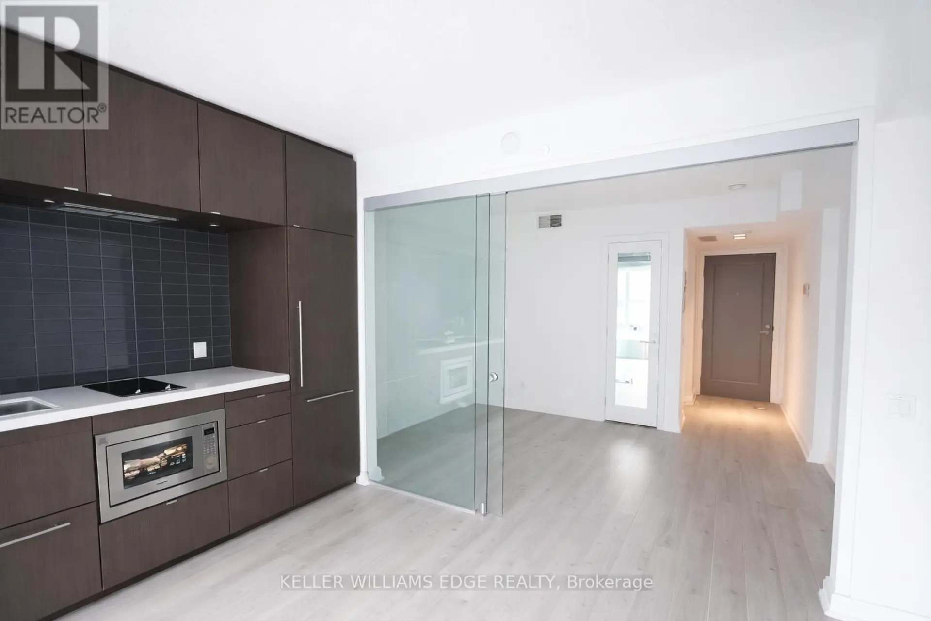 #911 155 YORKVILLE AVENUE - Image 5