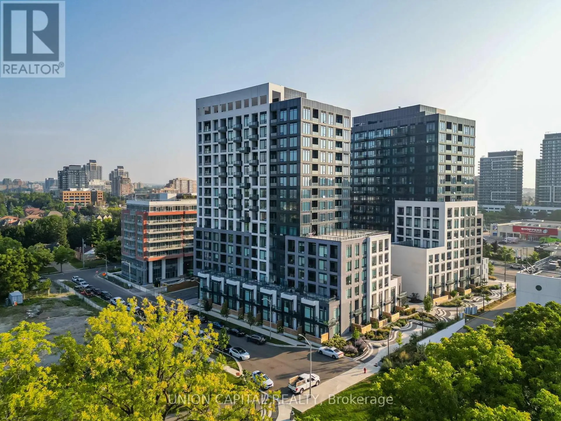 #601W 3 ROSEWATER STREET E - Image 2