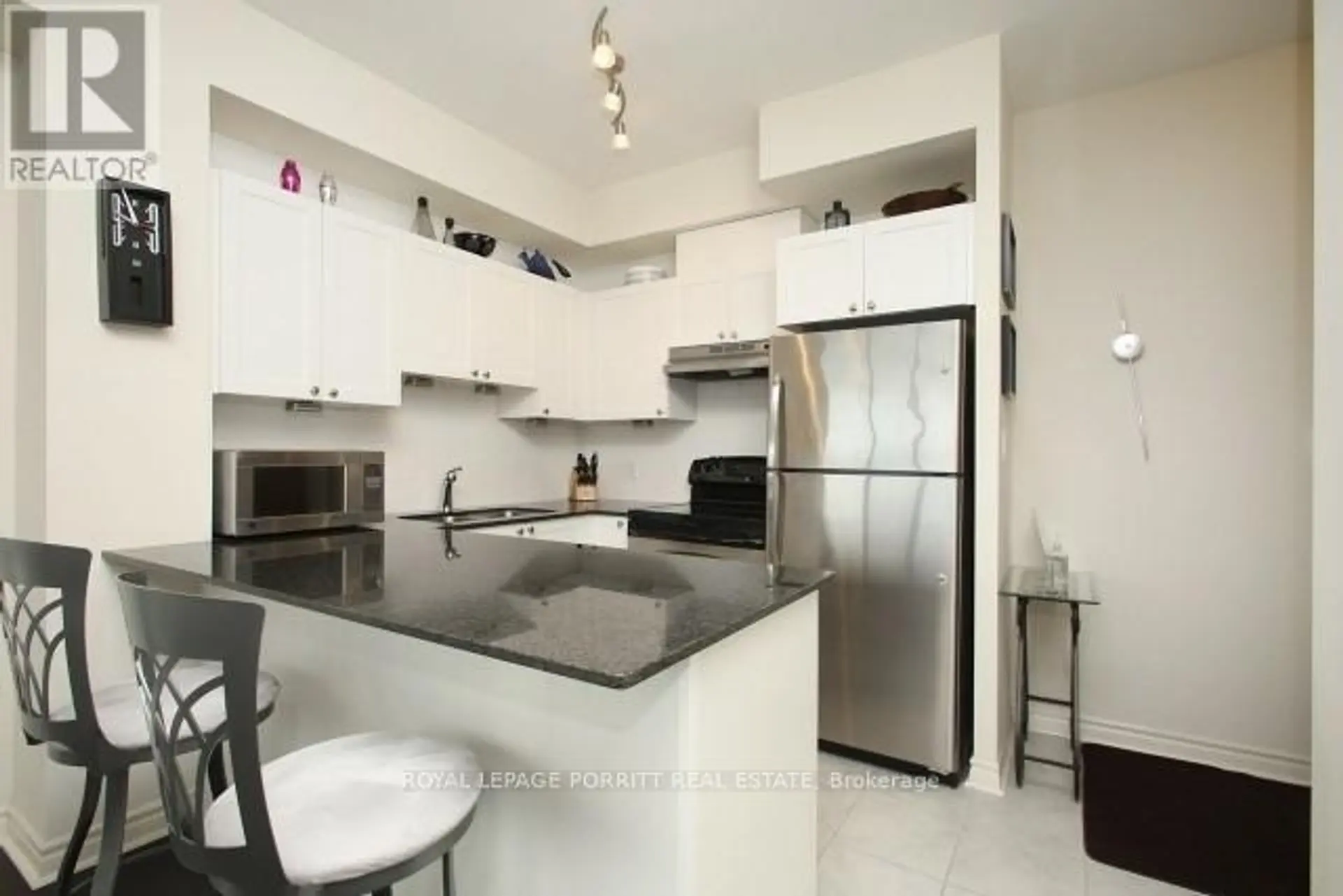 #1109 3865 LAKE SHORE BOULEVARD W - Image 3
