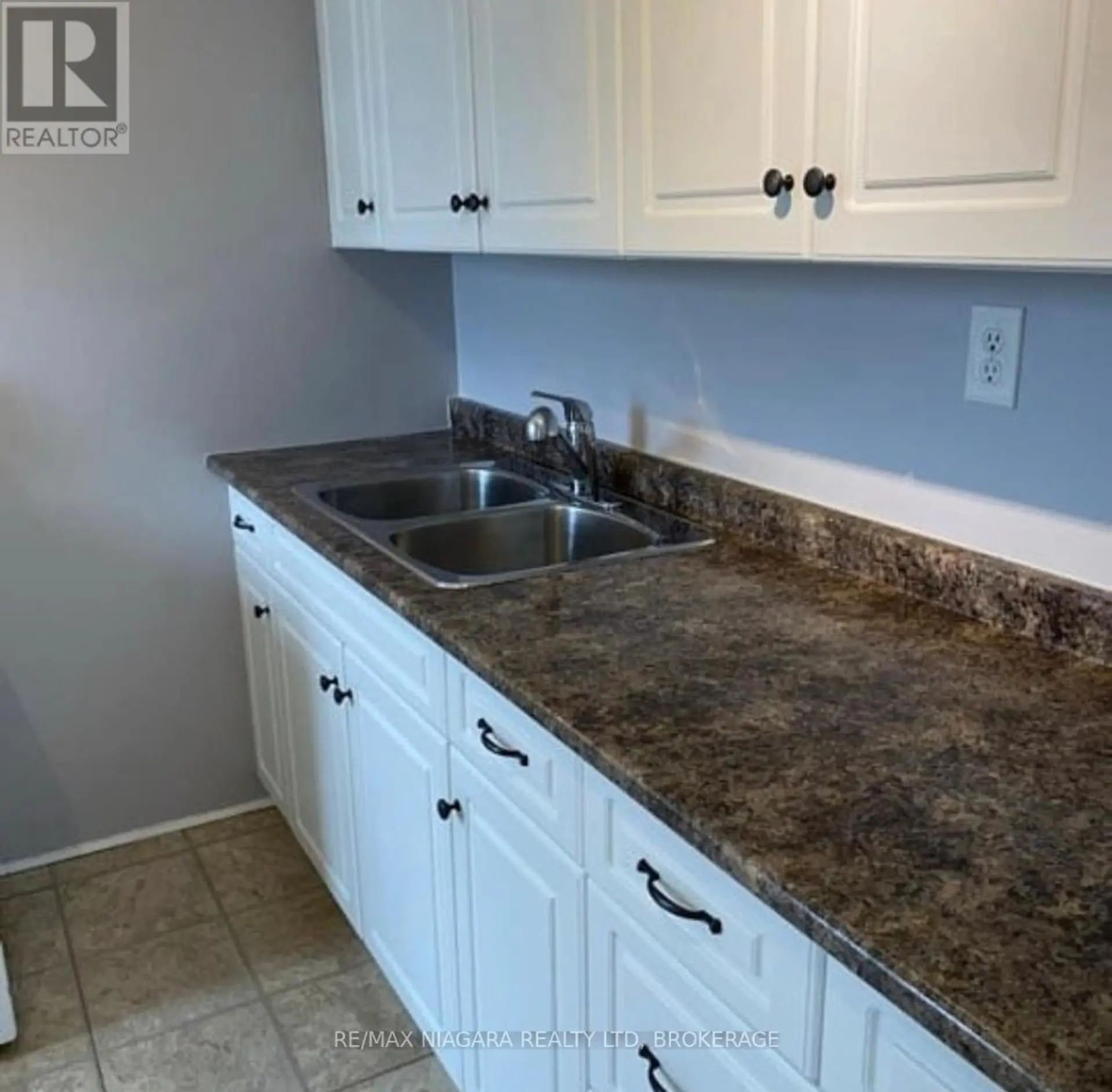 42 NIAGARA STREET - Image 13